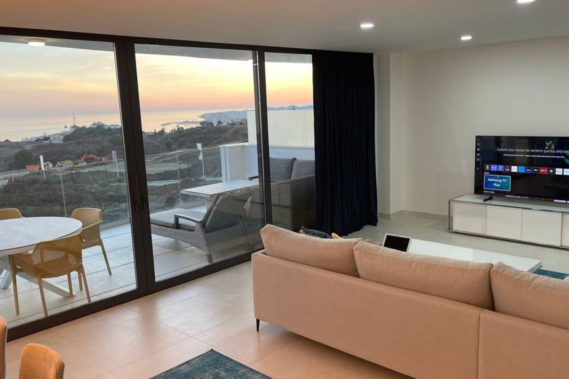 Resale - Apartment - Middle Floor Apartment - Fuengirola - Fuengirola Centro