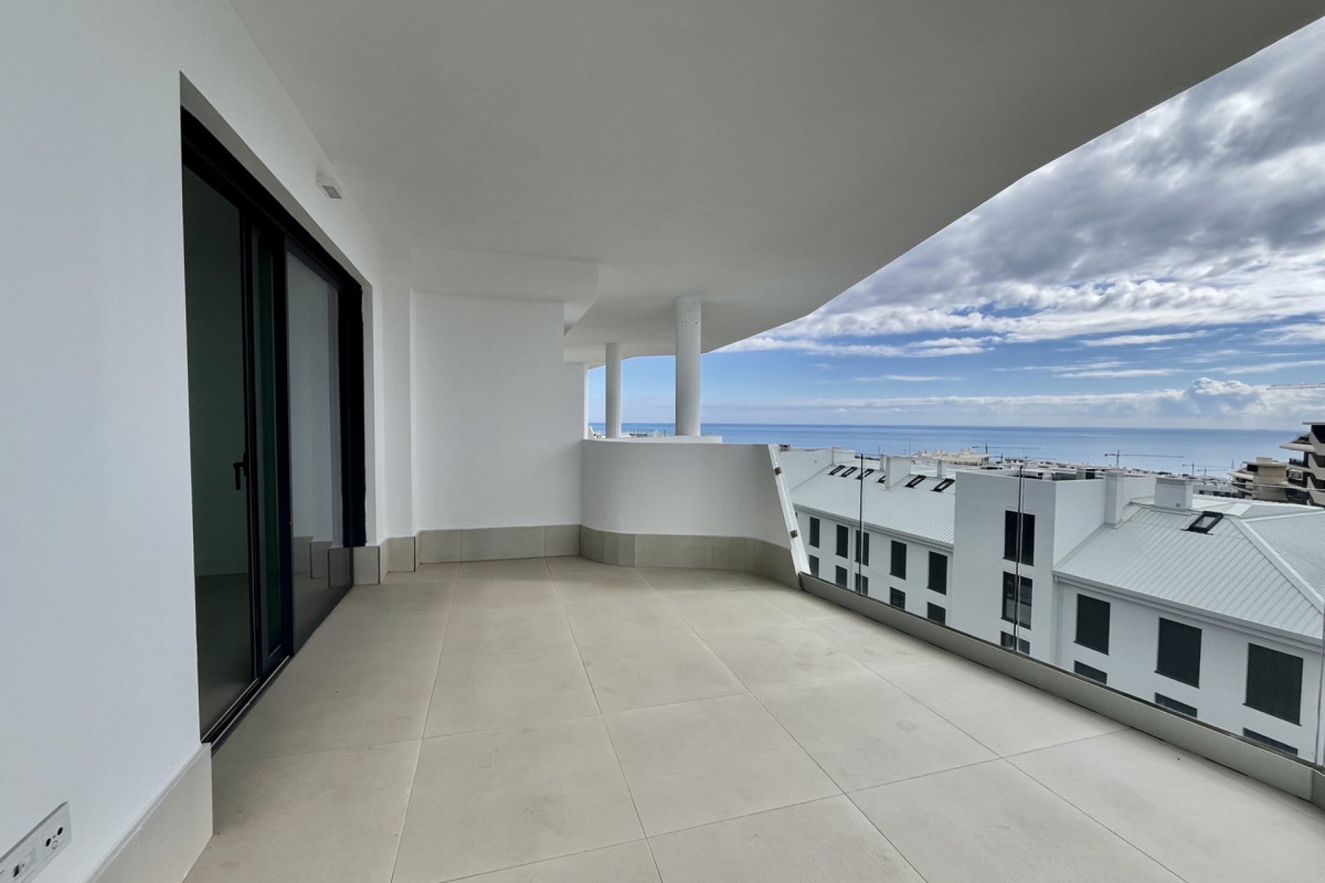 Resale - Apartment - Middle Floor Apartment - Fuengirola - Fuengirola Centro