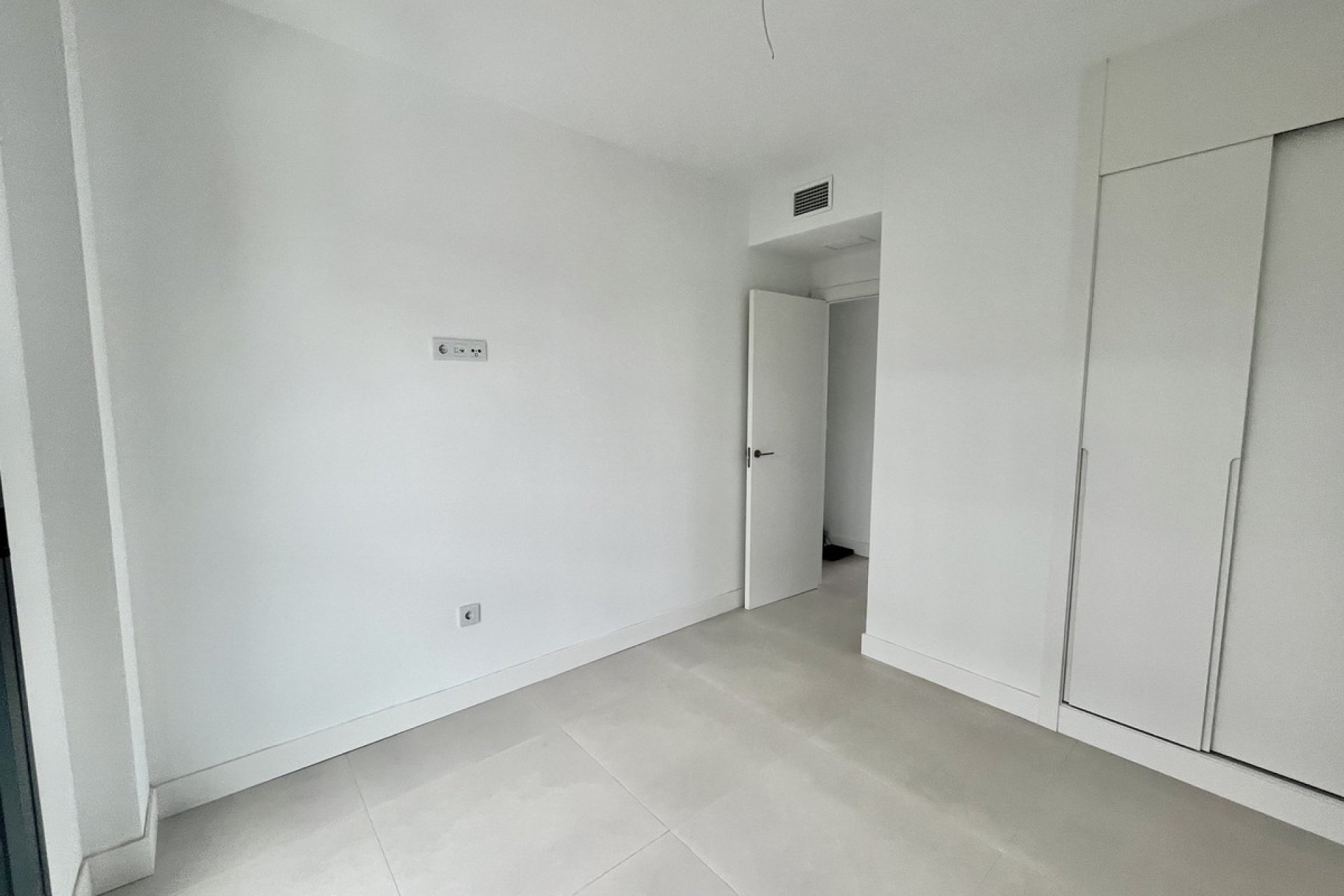 Resale - Apartment - Middle Floor Apartment - Fuengirola - Fuengirola Centro