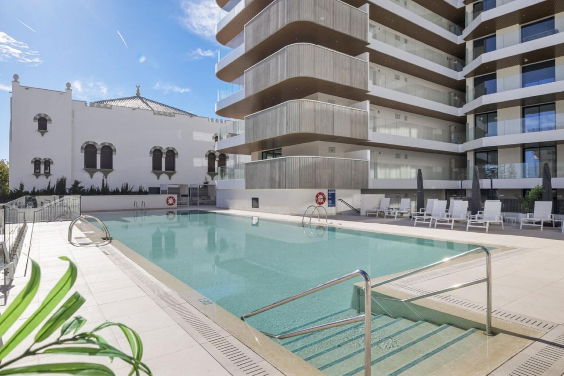 Resale - Apartment - Middle Floor Apartment - Fuengirola - Fuengirola Centro