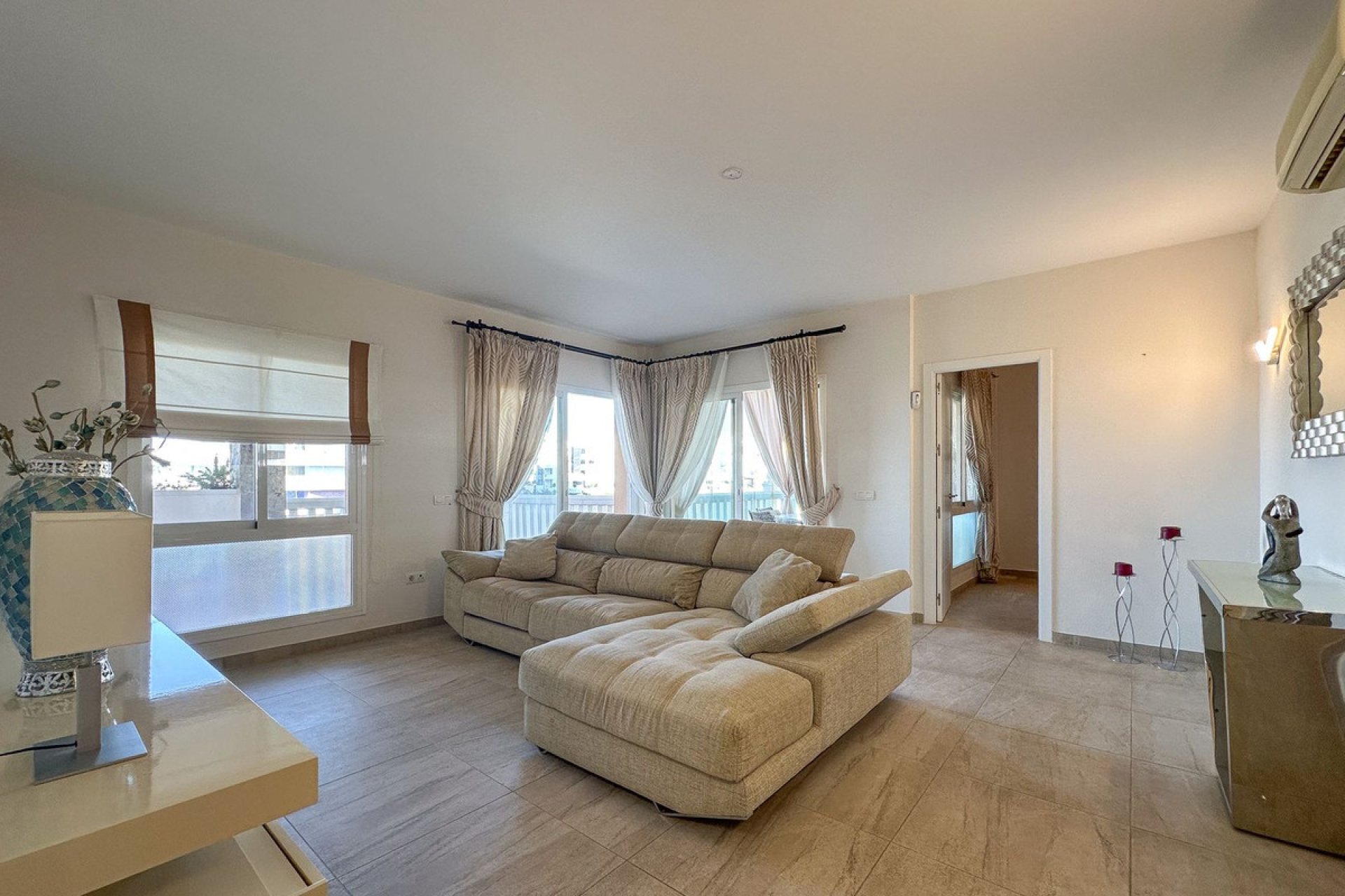 Resale - Apartment - Middle Floor Apartment - Fuengirola - Fuengirola Centro