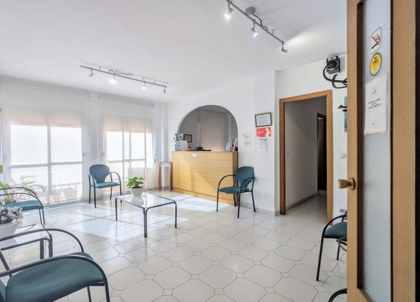 Resale - Apartment - Middle Floor Apartment - Fuengirola - Fuengirola Centro