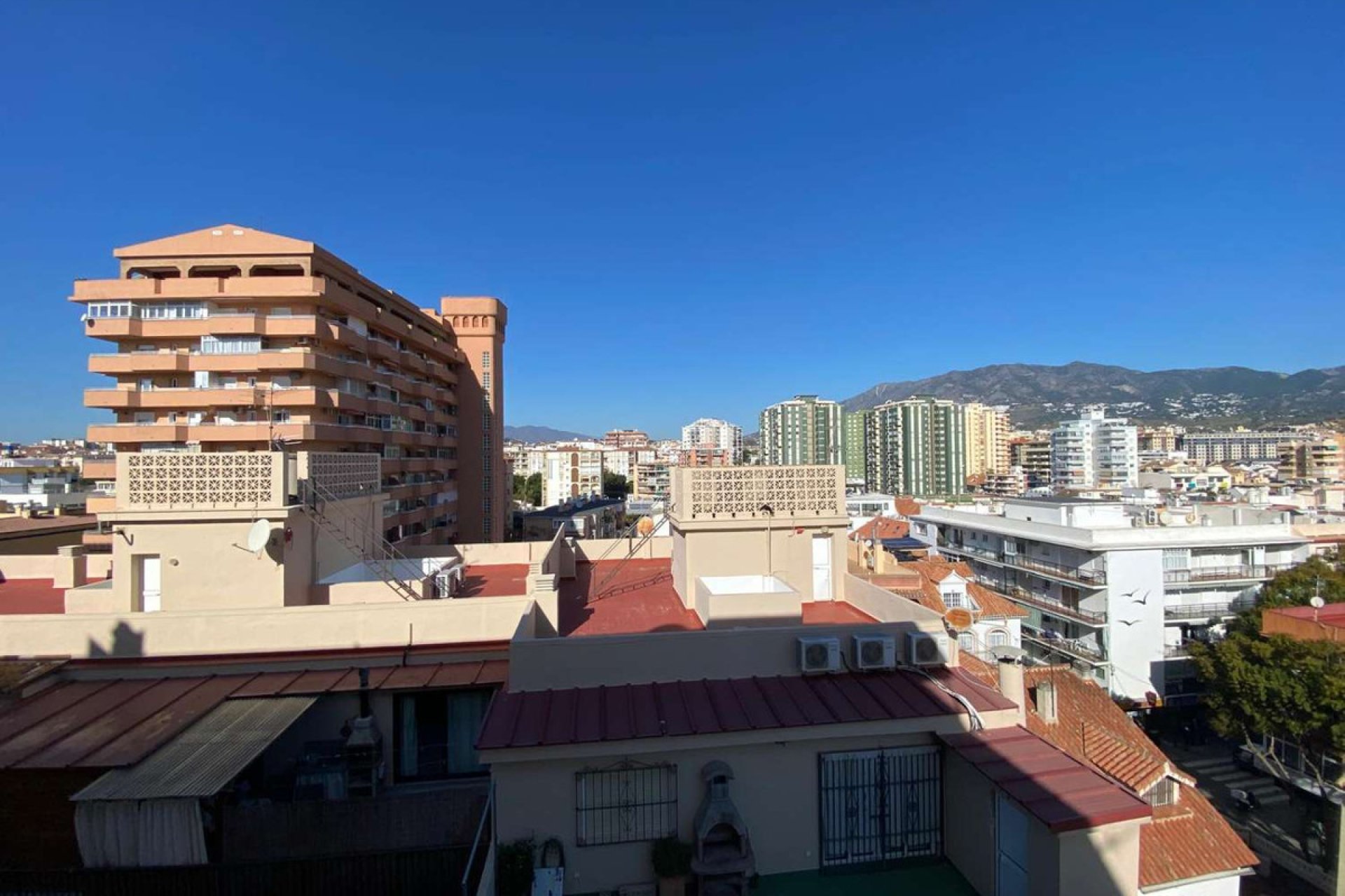 Resale - Apartment - Middle Floor Apartment - Fuengirola - Fuengirola Centro