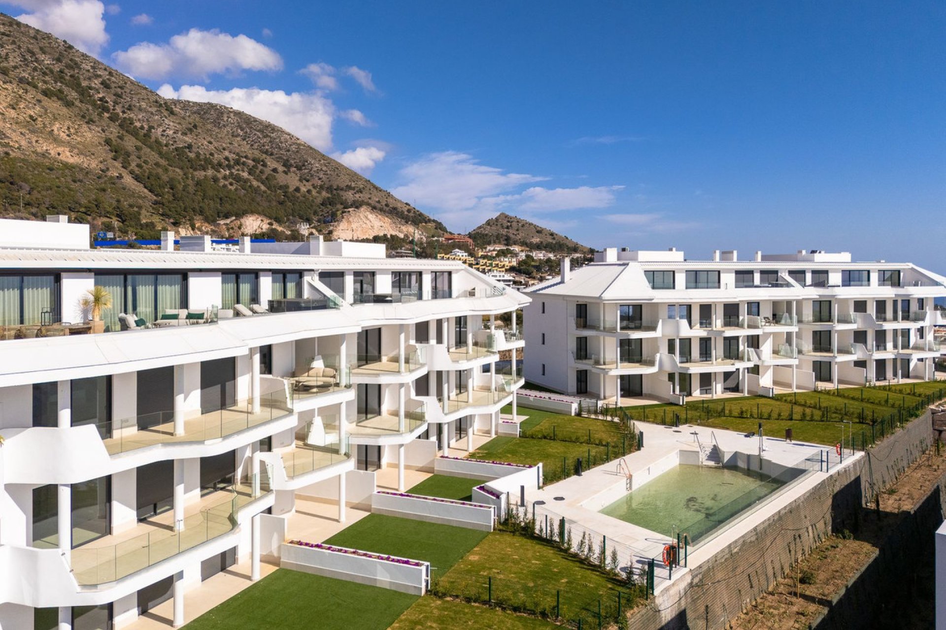 Resale - Apartment - Middle Floor Apartment - Fuengirola - Fuengirola Centro