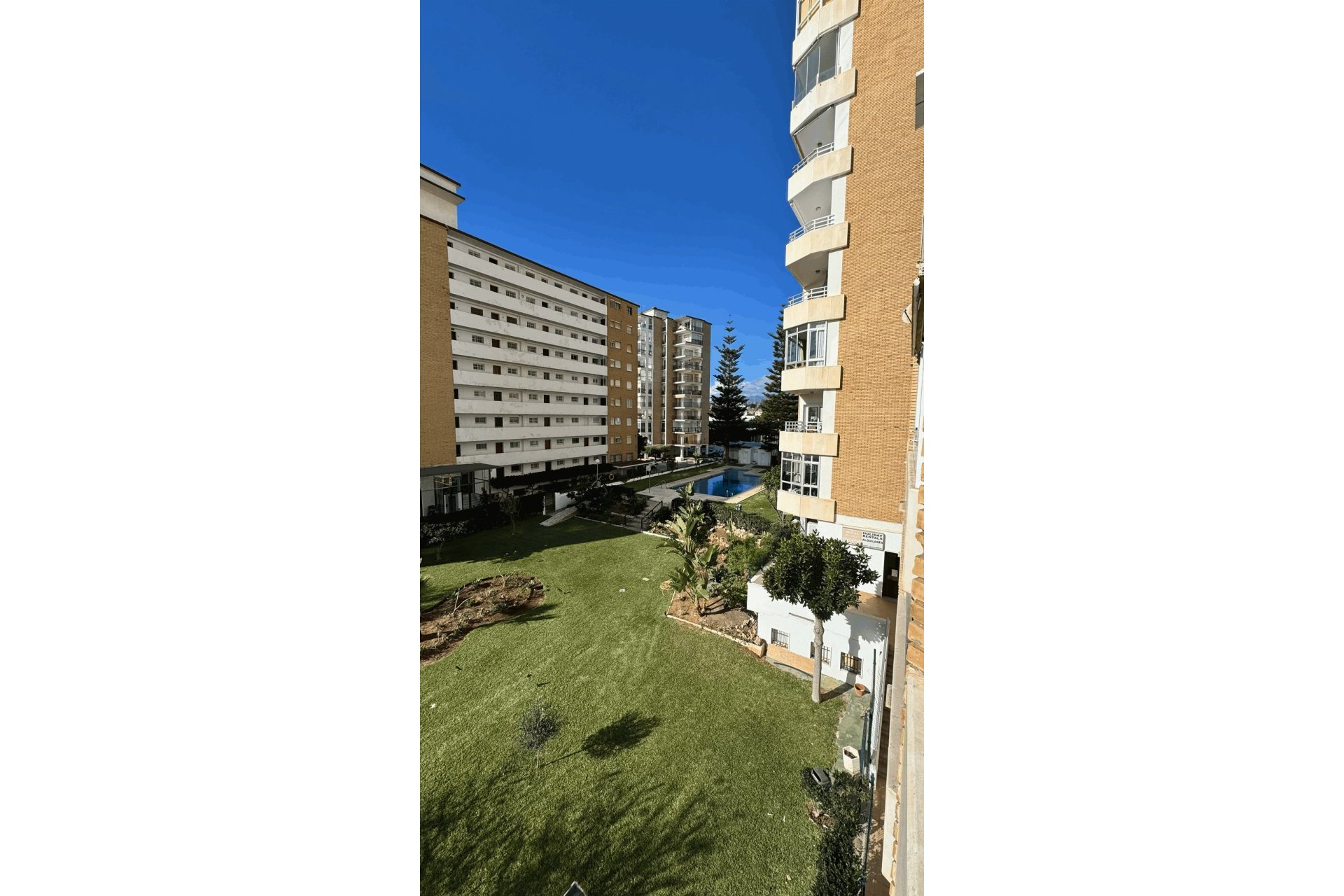 Resale - Apartment - Middle Floor Apartment - Fuengirola - Fuengirola Centro