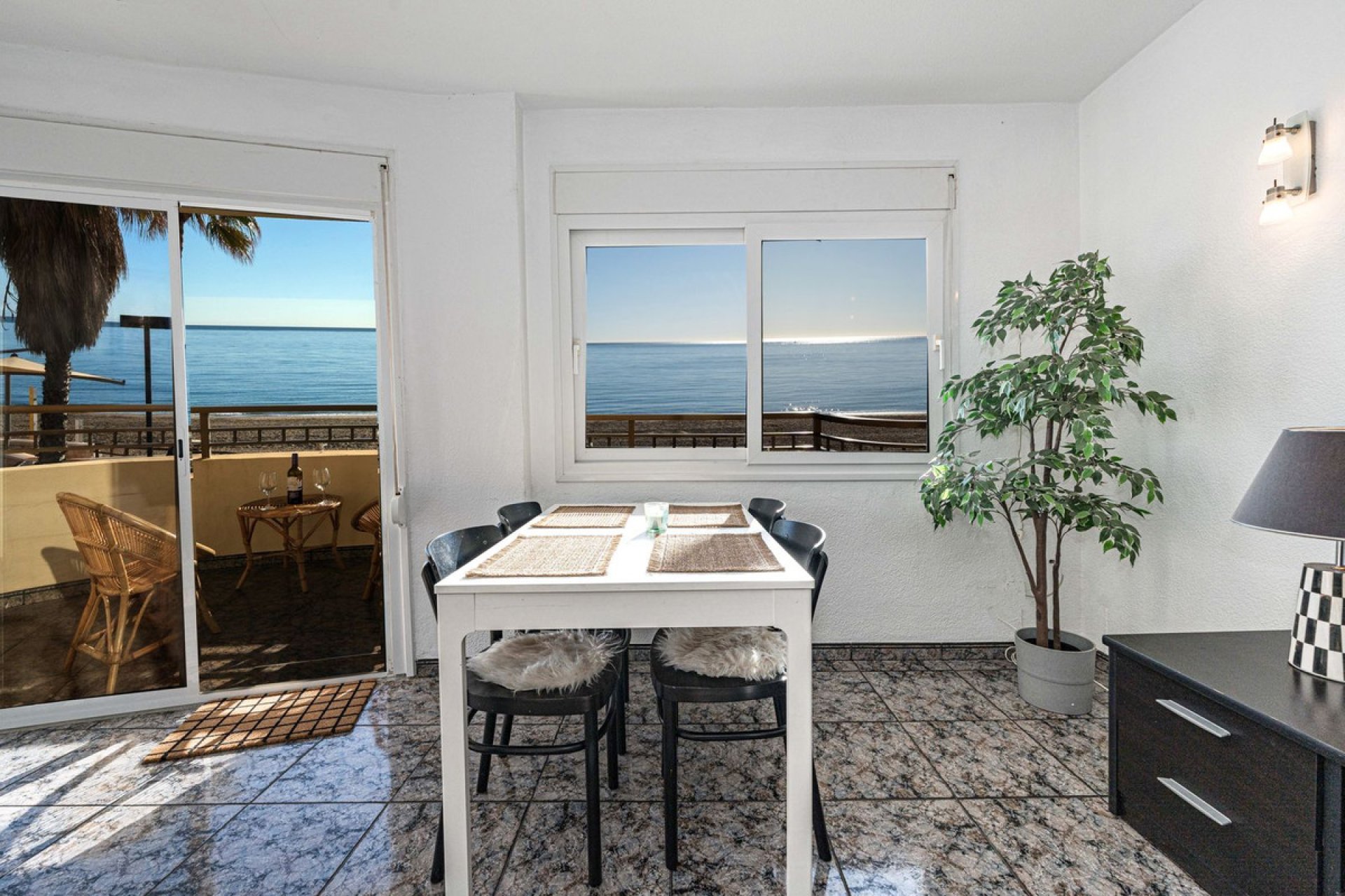 Resale - Apartment - Middle Floor Apartment - Fuengirola - Fuengirola Centro