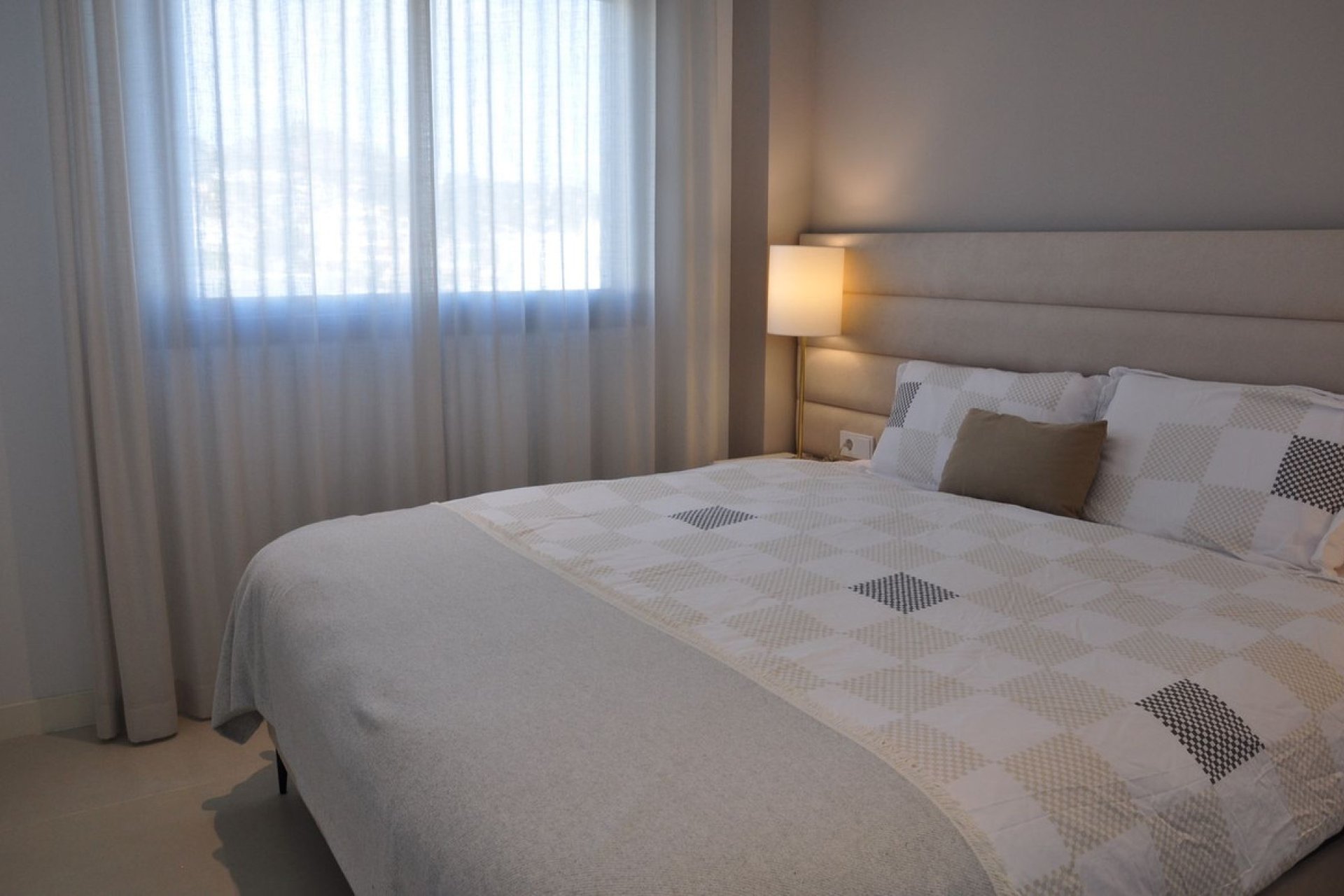 Resale - Apartment - Middle Floor Apartment - Fuengirola - Fuengirola Centro