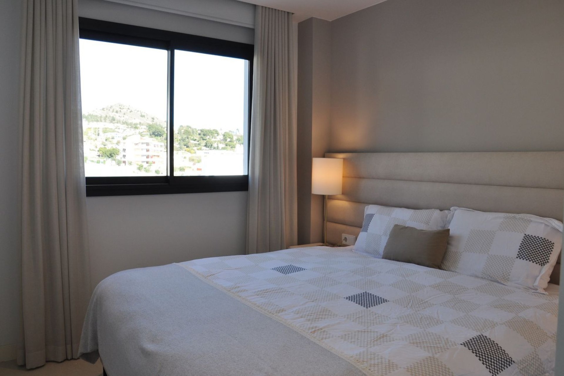 Resale - Apartment - Middle Floor Apartment - Fuengirola - Fuengirola Centro