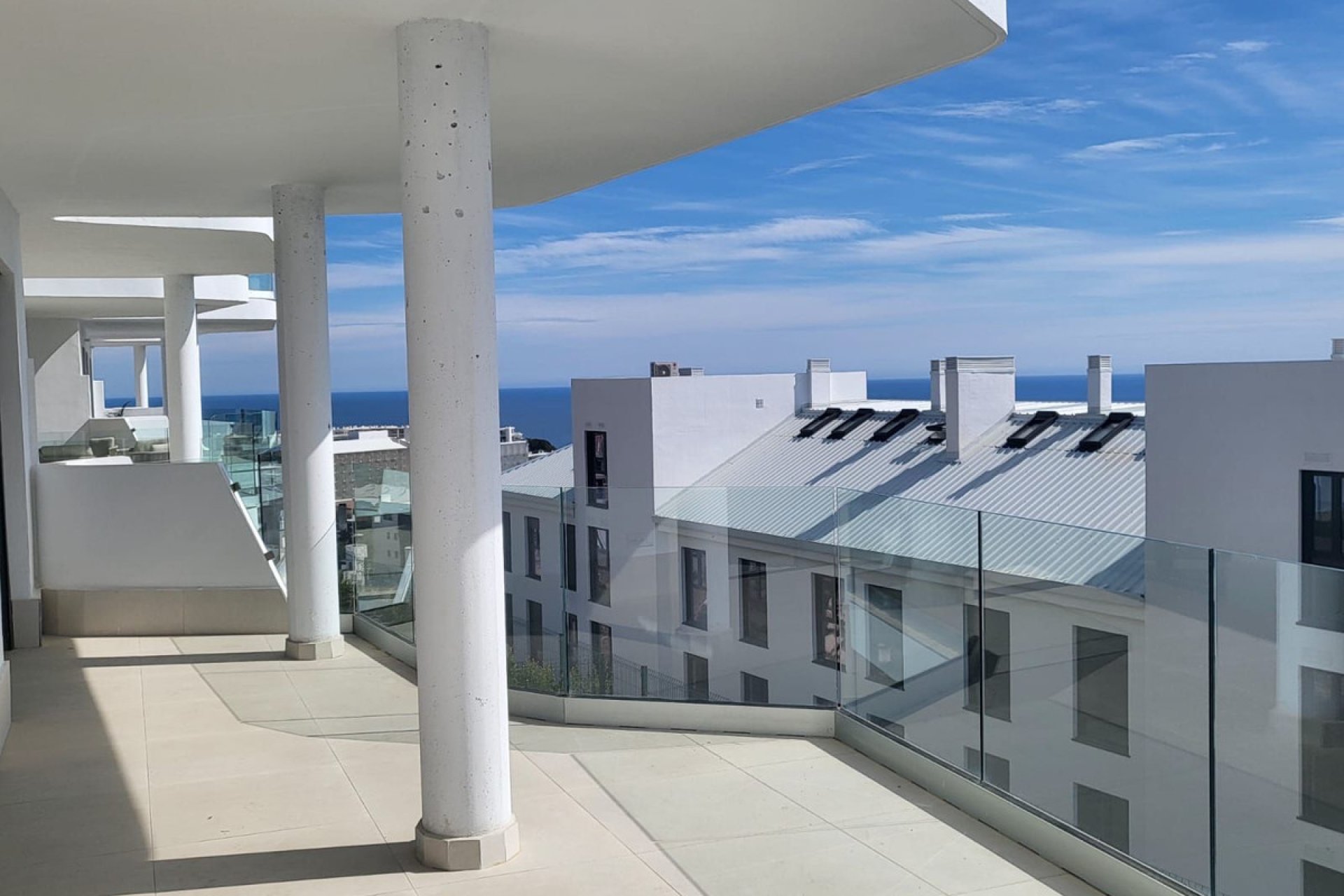 Resale - Apartment - Middle Floor Apartment - Fuengirola - Fuengirola Centro