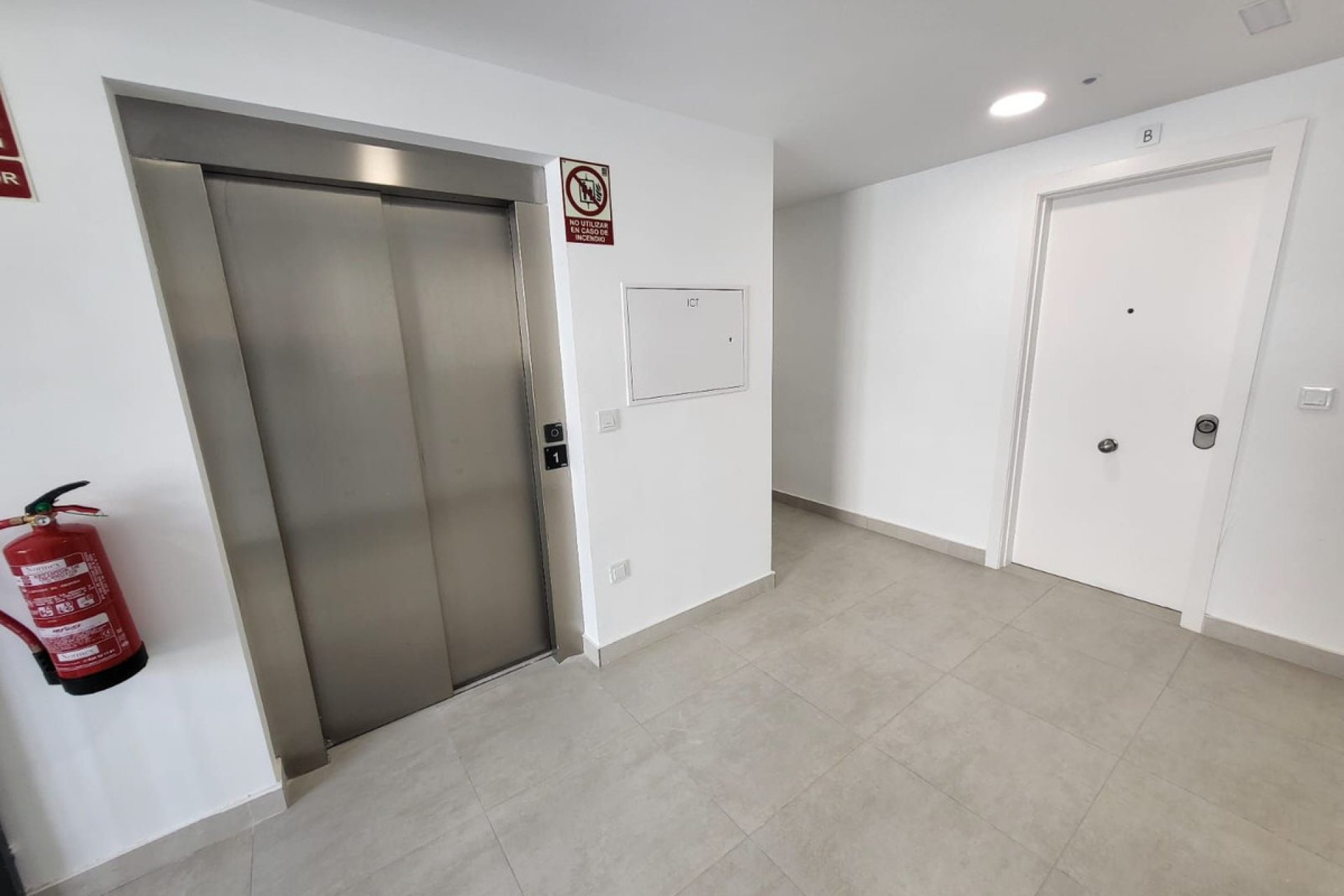 Resale - Apartment - Middle Floor Apartment - Fuengirola - Fuengirola Centro