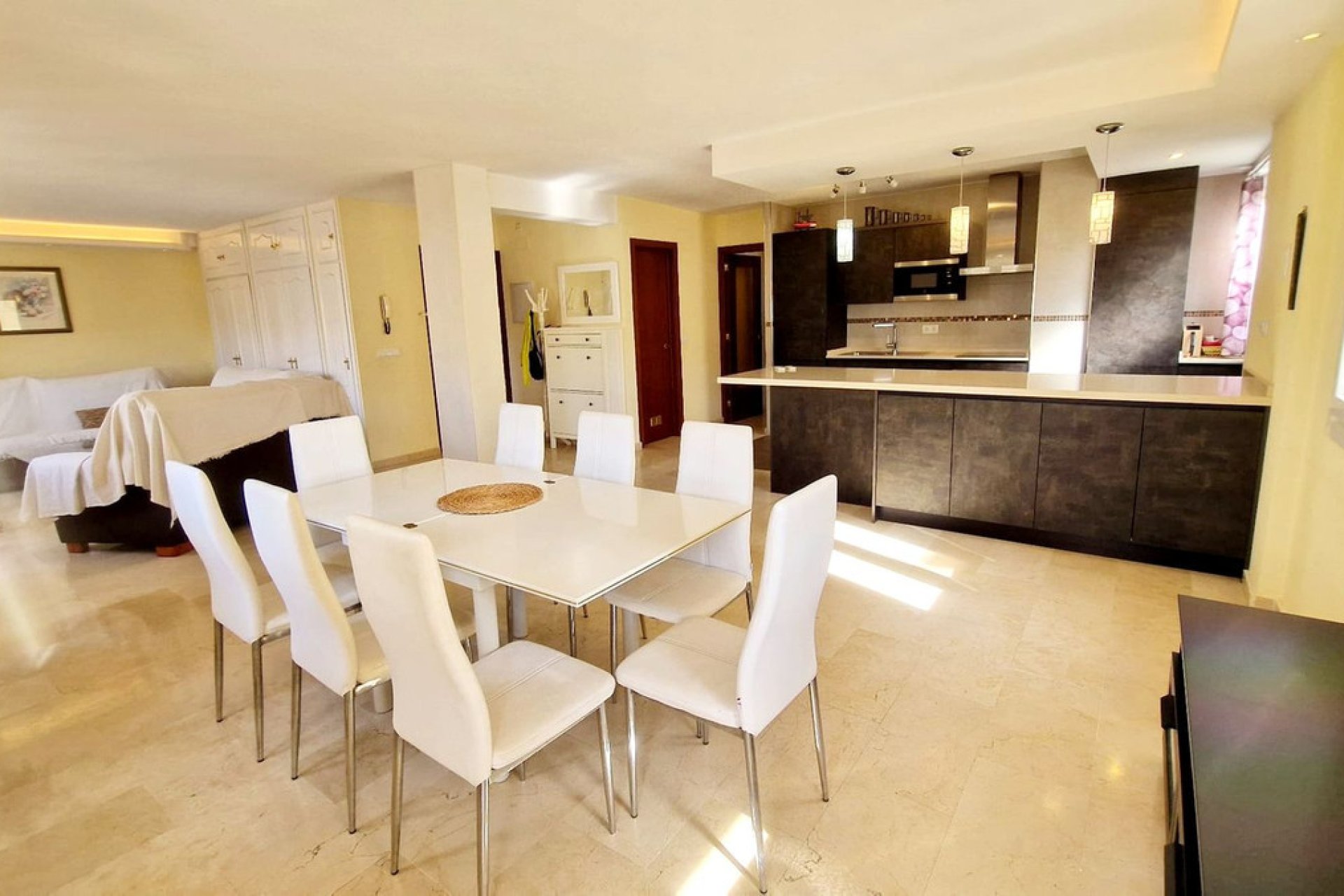 Resale - Apartment - Middle Floor Apartment - Fuengirola - Fuengirola Centro