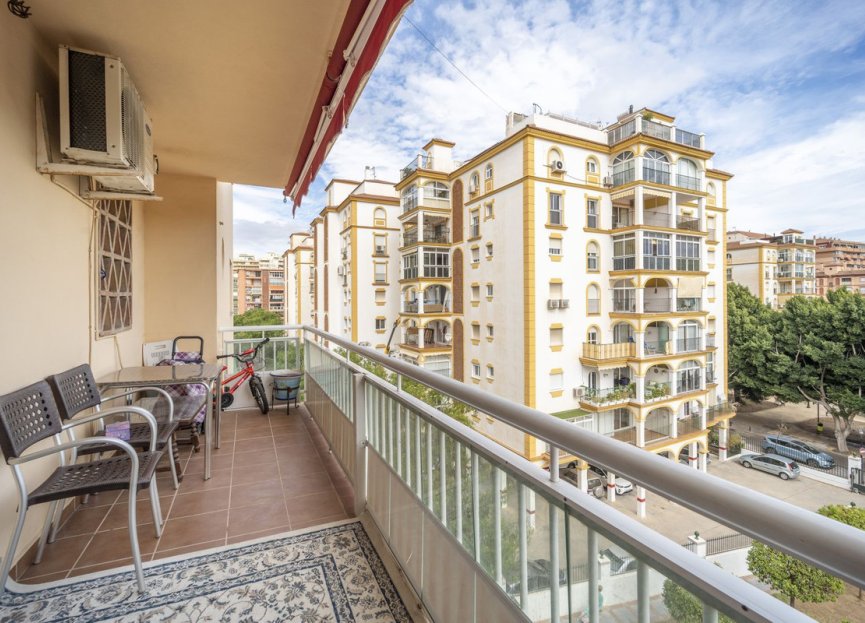 Resale - Apartment - Middle Floor Apartment - Fuengirola - Fuengirola Centro