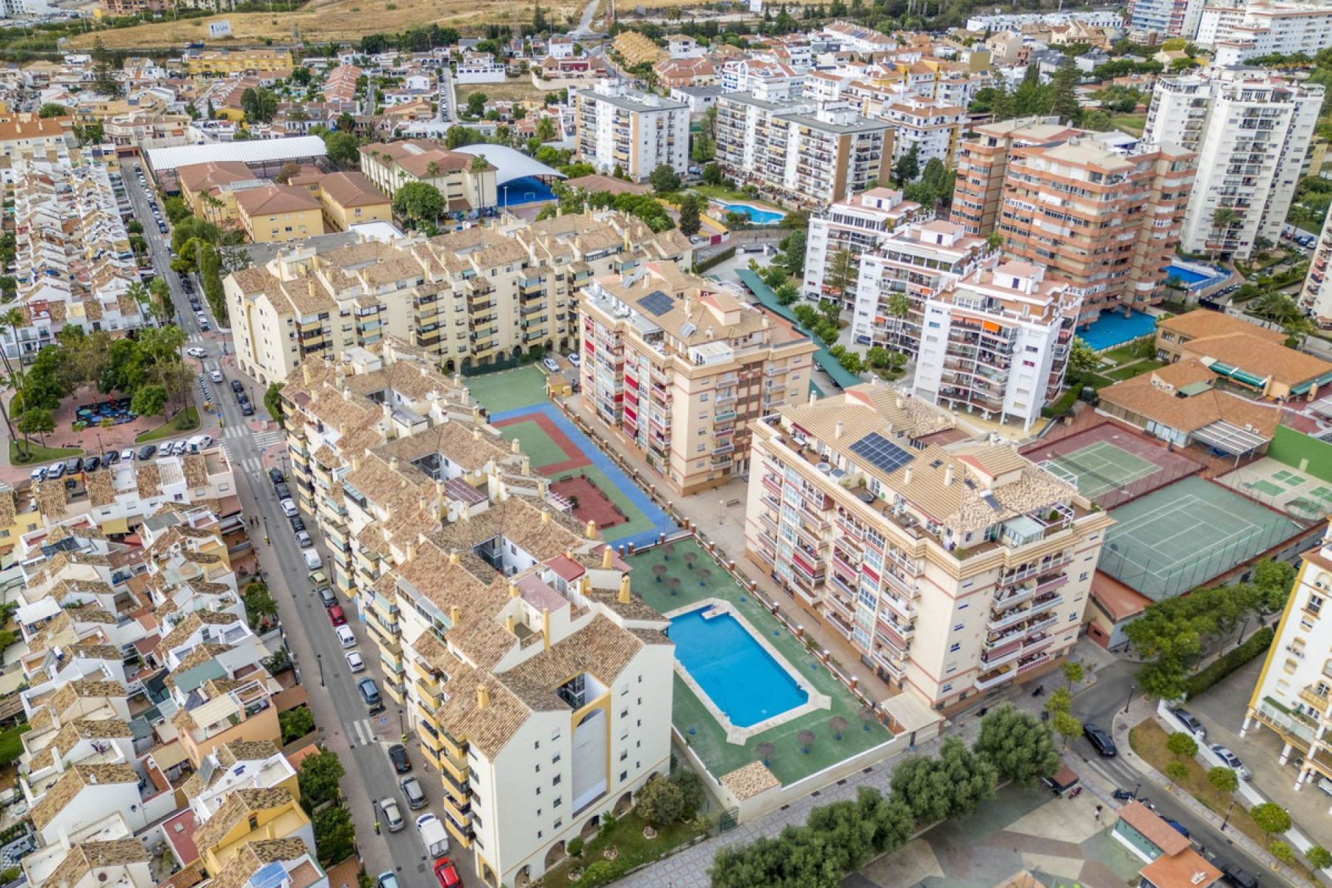 Resale - Apartment - Middle Floor Apartment - Fuengirola - Fuengirola Centro