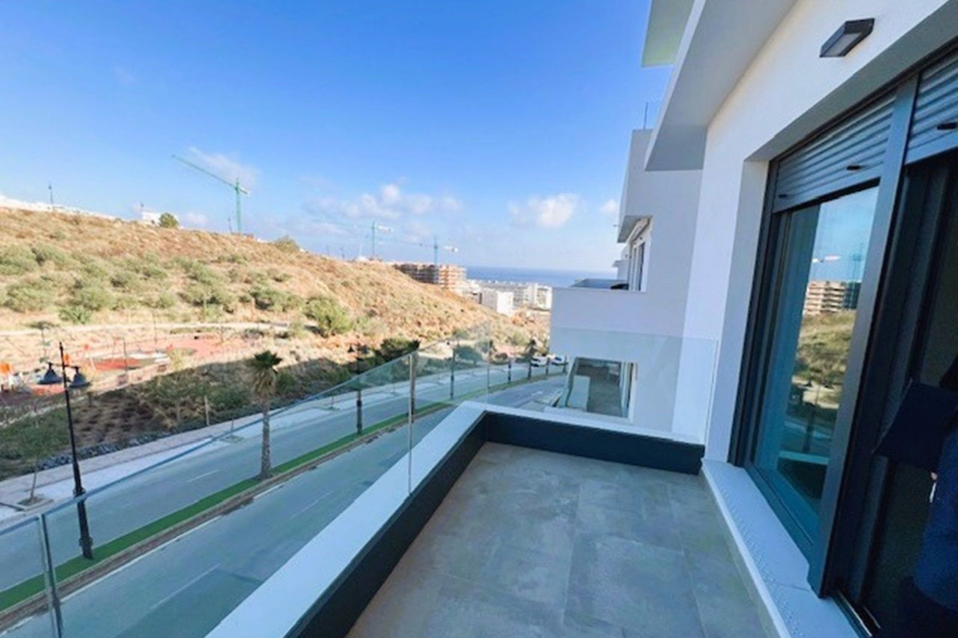 Resale - Apartment - Middle Floor Apartment - Fuengirola - Fuengirola Centro