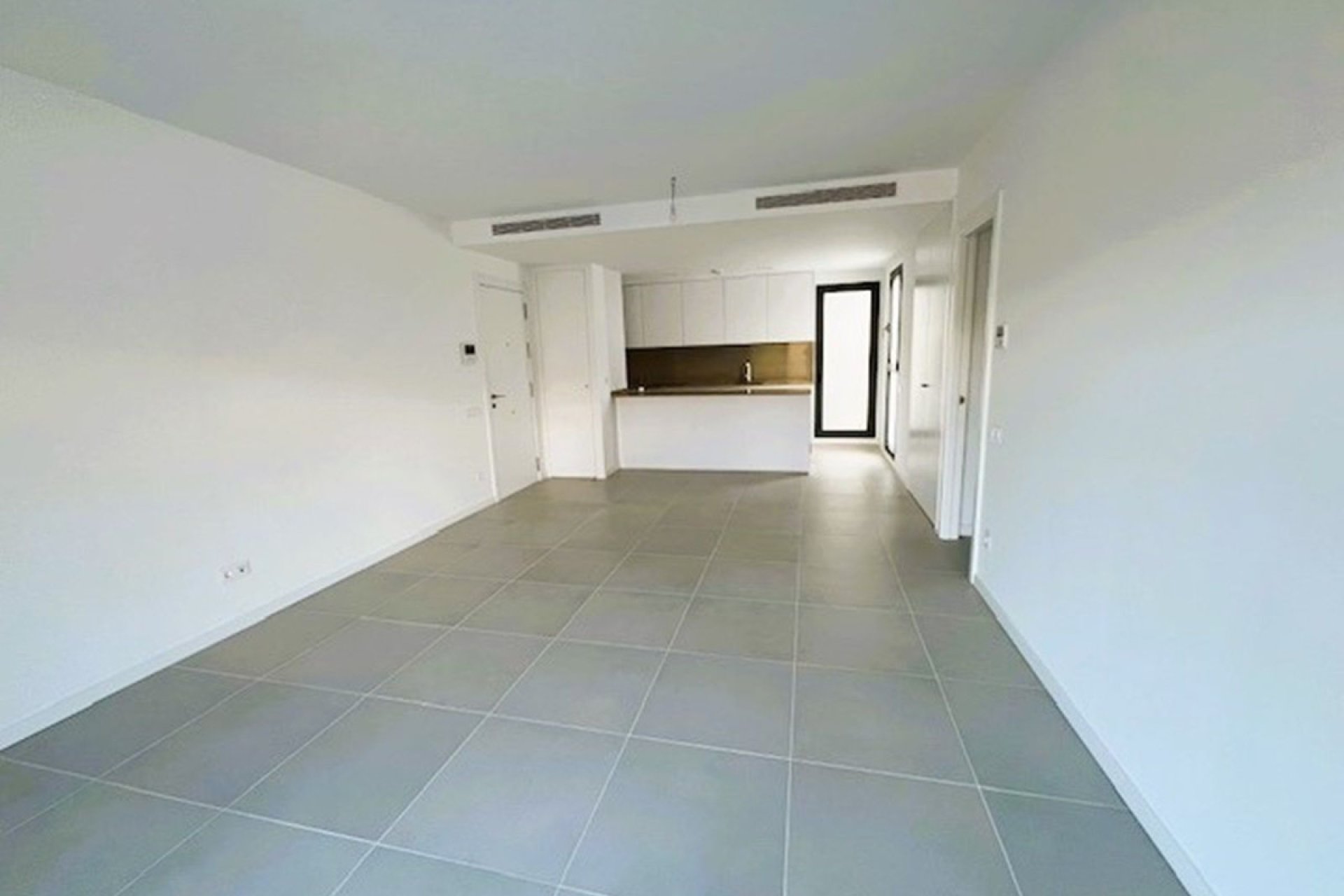 Resale - Apartment - Middle Floor Apartment - Fuengirola - Fuengirola Centro