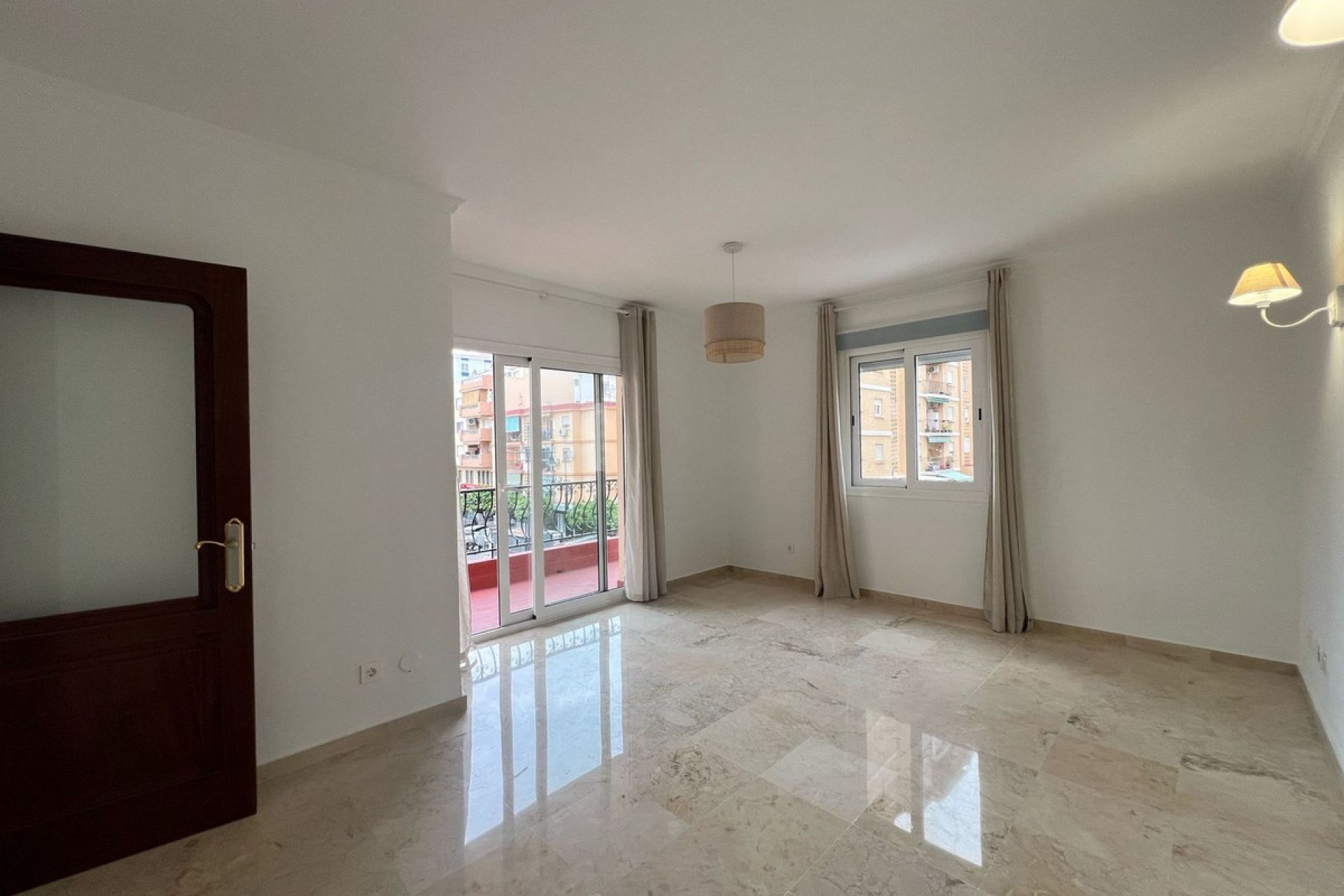 Resale - Apartment - Middle Floor Apartment - Fuengirola - Fuengirola Centro