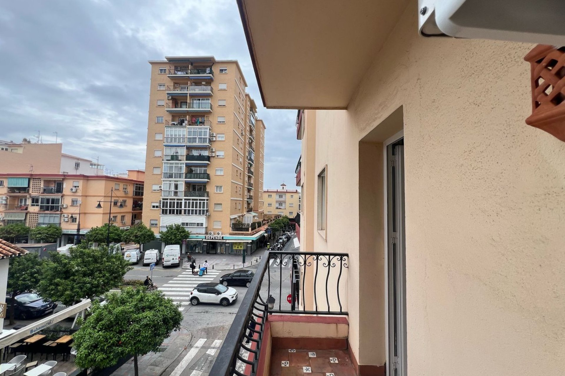 Resale - Apartment - Middle Floor Apartment - Fuengirola - Fuengirola Centro