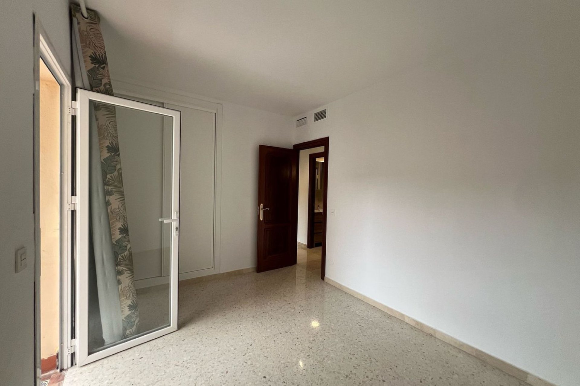 Resale - Apartment - Middle Floor Apartment - Fuengirola - Fuengirola Centro