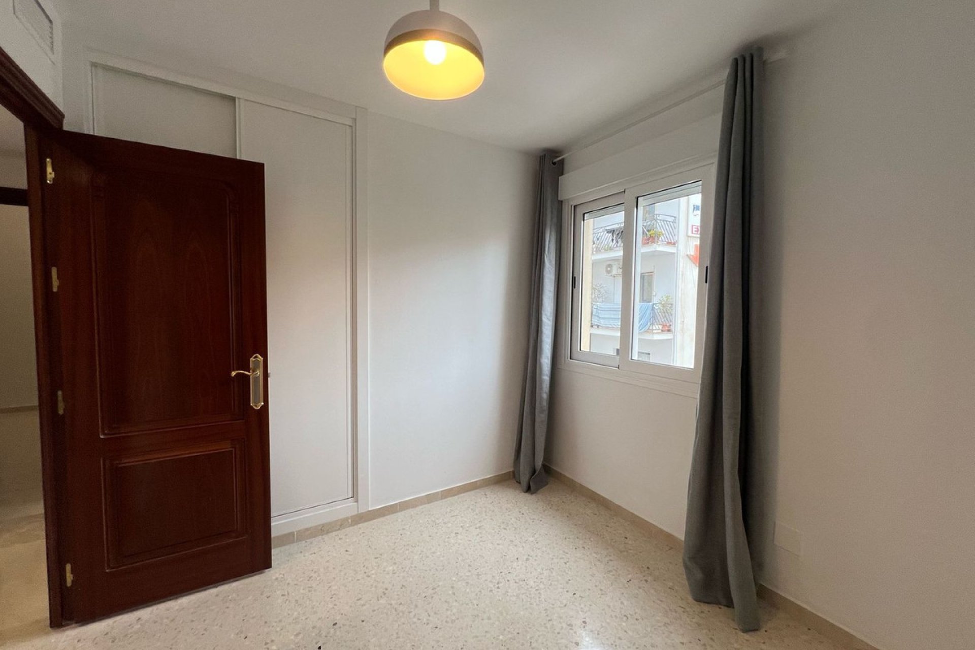 Resale - Apartment - Middle Floor Apartment - Fuengirola - Fuengirola Centro