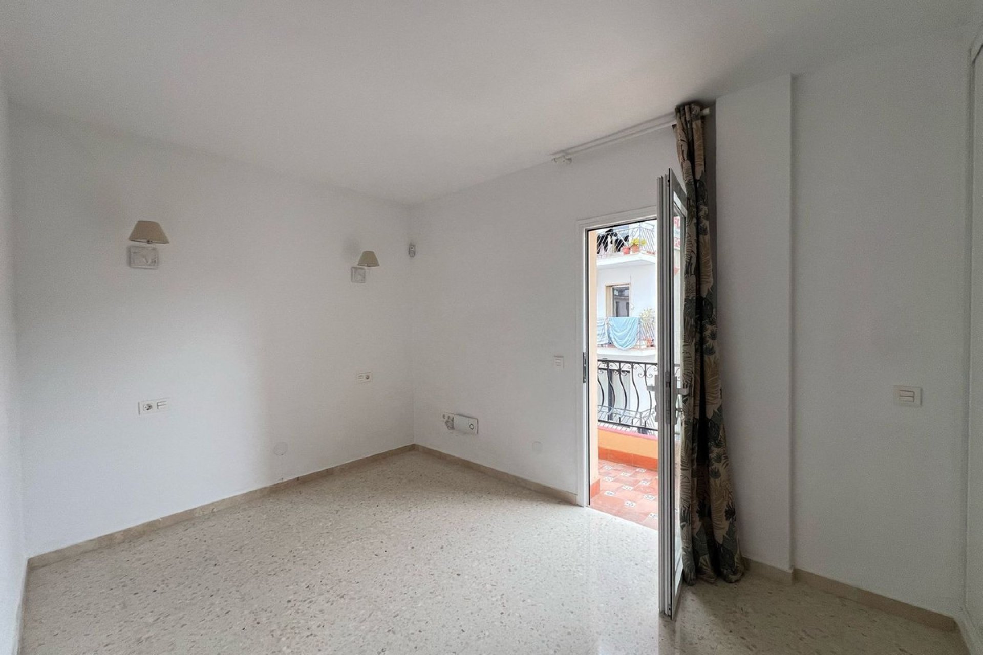 Resale - Apartment - Middle Floor Apartment - Fuengirola - Fuengirola Centro