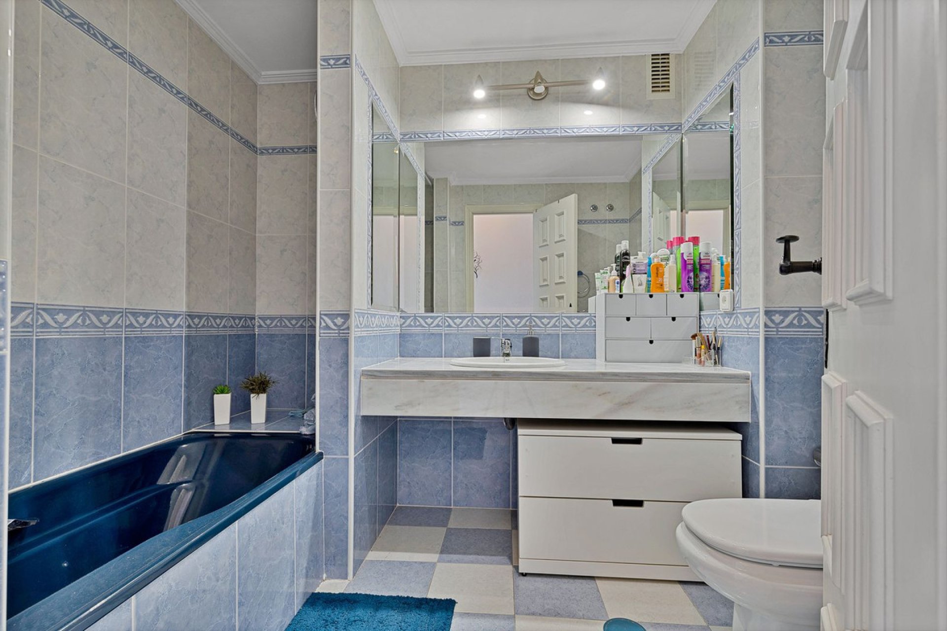 Resale - Apartment - Middle Floor Apartment - Fuengirola - Fuengirola Centro