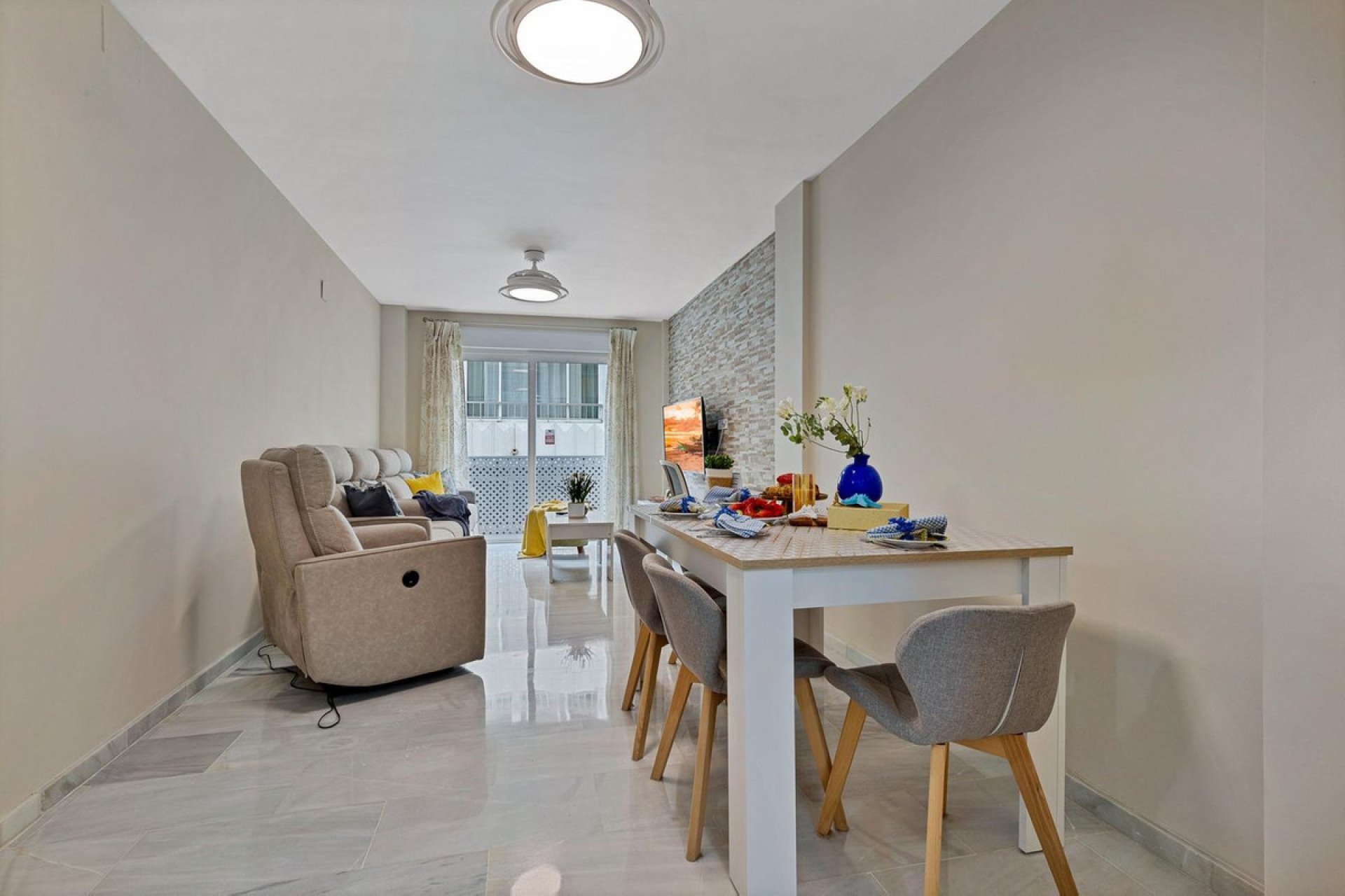 Resale - Apartment - Middle Floor Apartment - Fuengirola - Fuengirola Centro