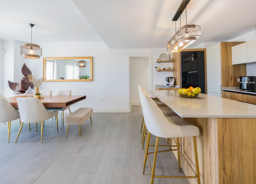 Resale - Apartment - Middle Floor Apartment - Fuengirola - Fuengirola Centro