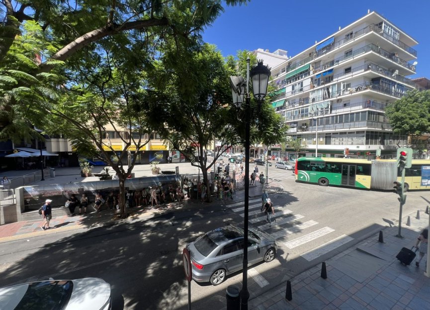 Resale - Apartment - Middle Floor Apartment - Fuengirola - Fuengirola Centro