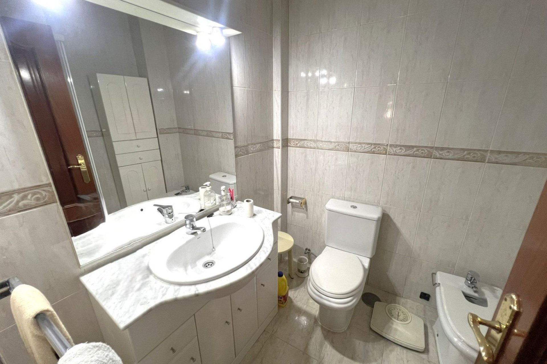 Resale - Apartment - Middle Floor Apartment - Fuengirola - Fuengirola Centro