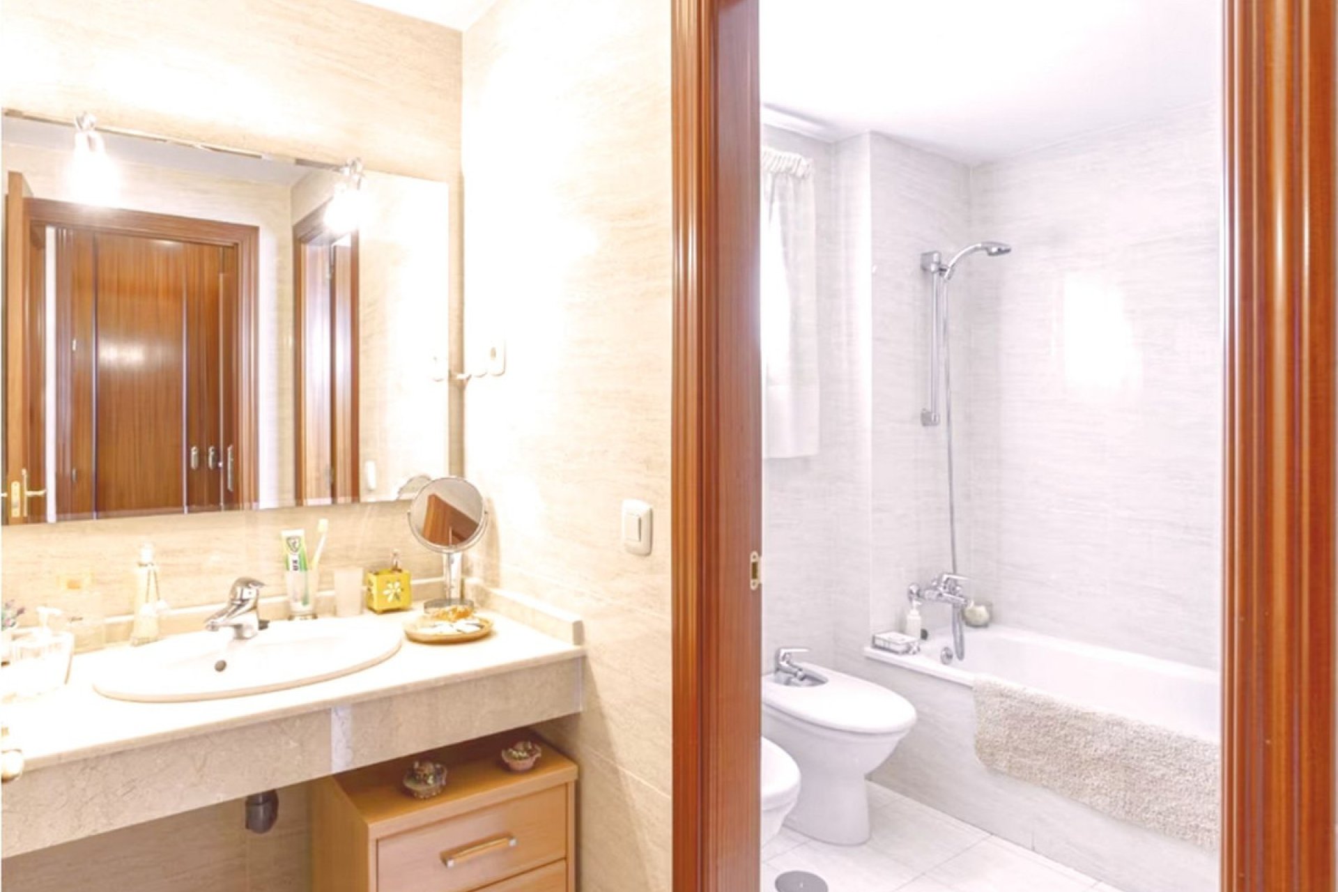 Resale - Apartment - Middle Floor Apartment - Fuengirola - Fuengirola Centro