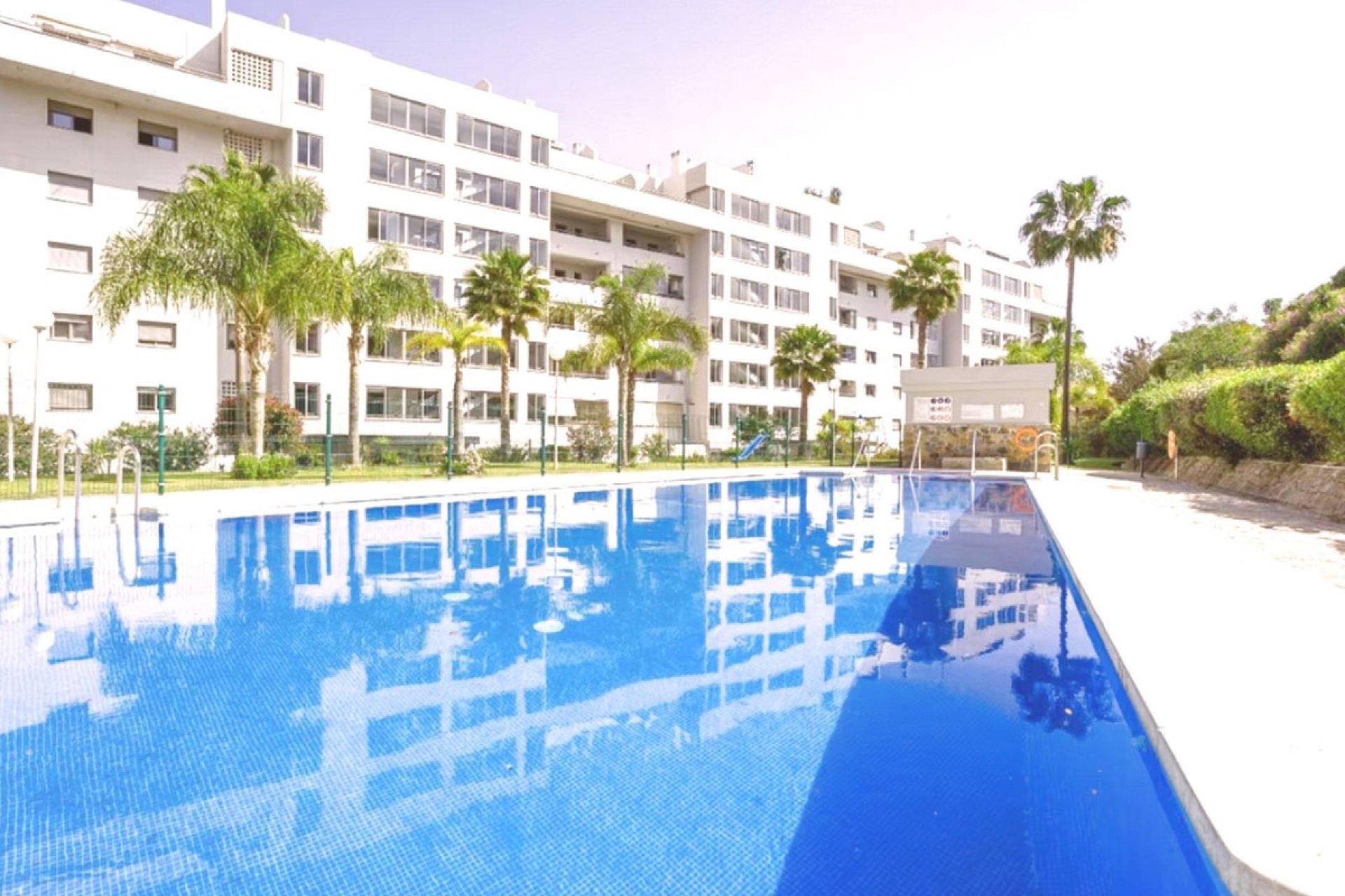 Resale - Apartment - Middle Floor Apartment - Fuengirola - Fuengirola Centro