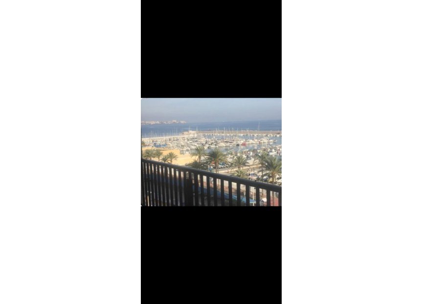 Resale - Apartment - Middle Floor Apartment - Fuengirola - Fuengirola Centro