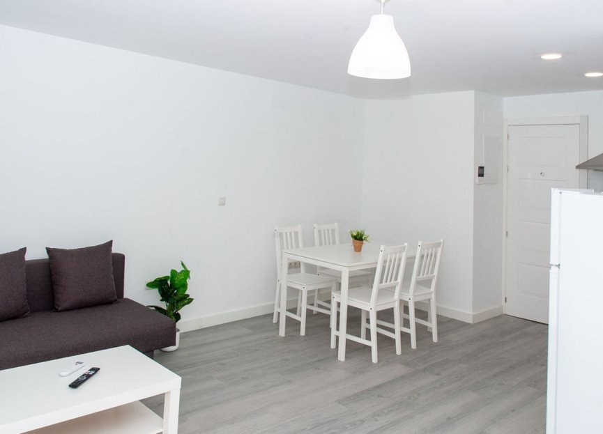 Resale - Apartment - Middle Floor Apartment - Fuengirola - Fuengirola Centro
