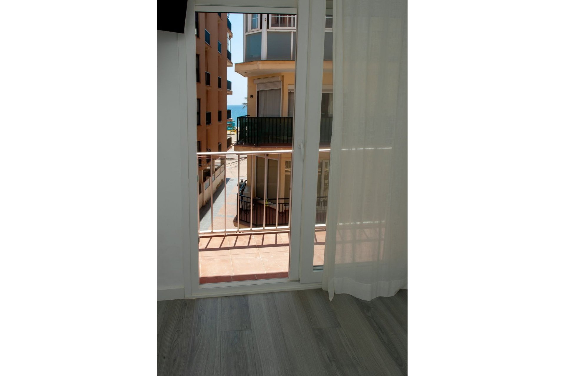 Resale - Apartment - Middle Floor Apartment - Fuengirola - Fuengirola Centro