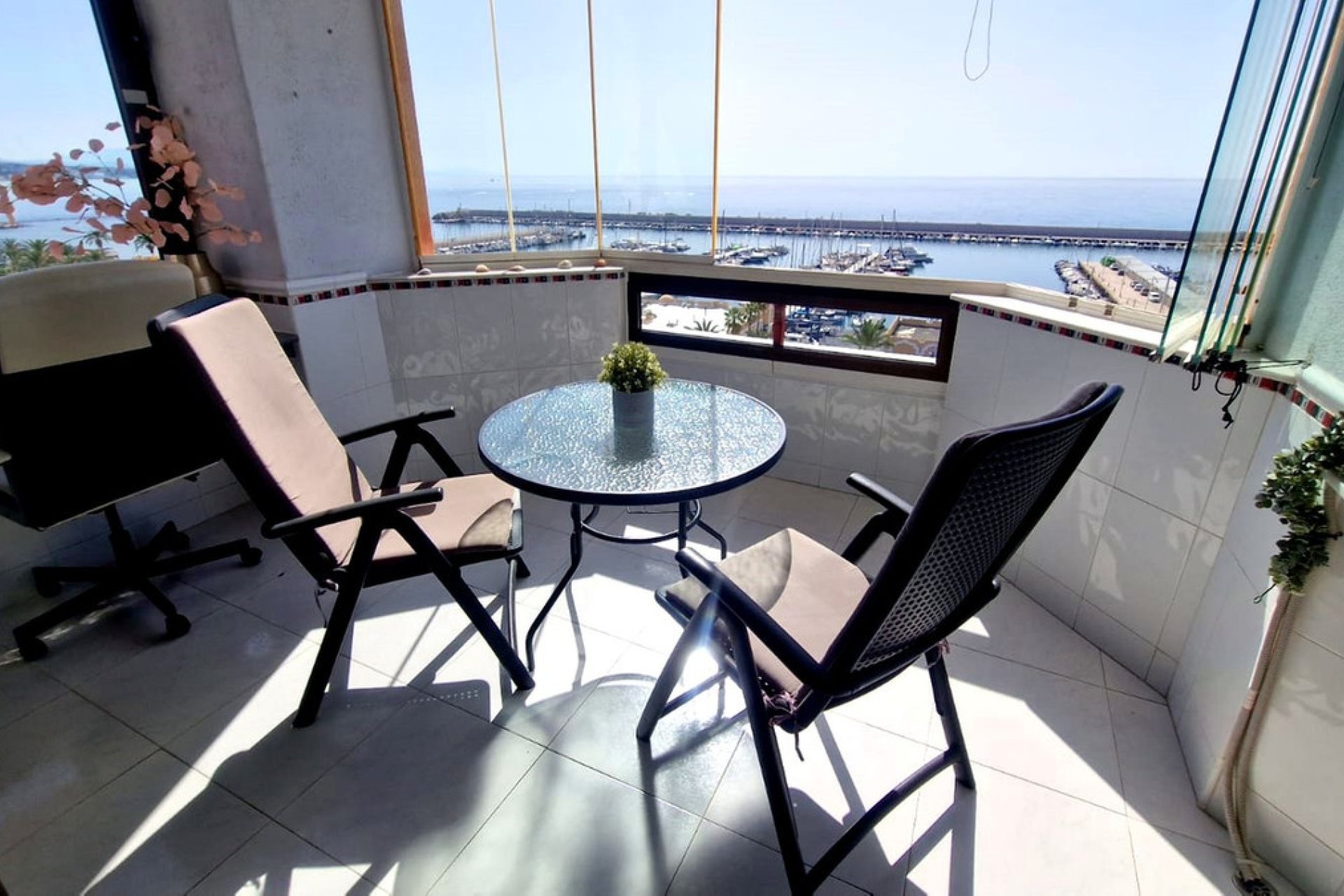 Resale - Apartment - Middle Floor Apartment - Fuengirola - Fuengirola Centro