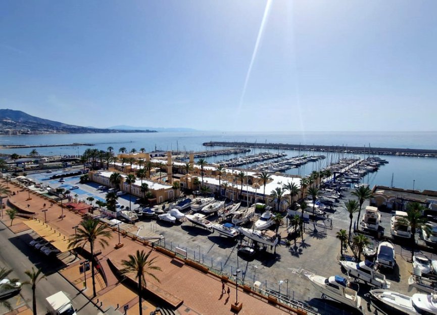 Resale - Apartment - Middle Floor Apartment - Fuengirola - Fuengirola Centro