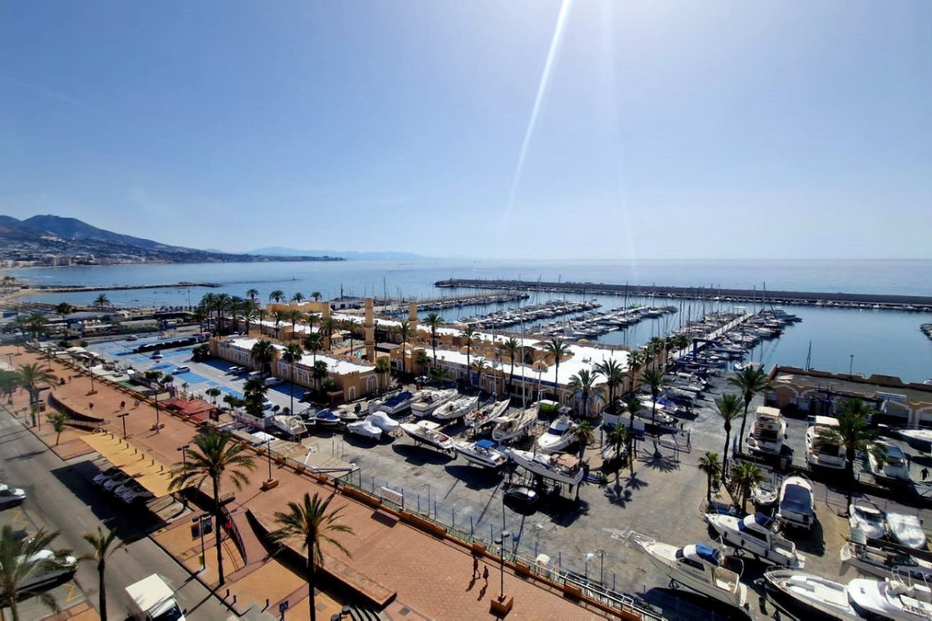 Resale - Apartment - Middle Floor Apartment - Fuengirola - Fuengirola Centro