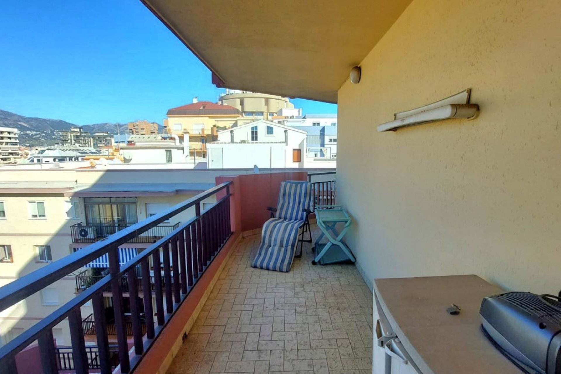 Resale - Apartment - Middle Floor Apartment - Fuengirola - Fuengirola Centro