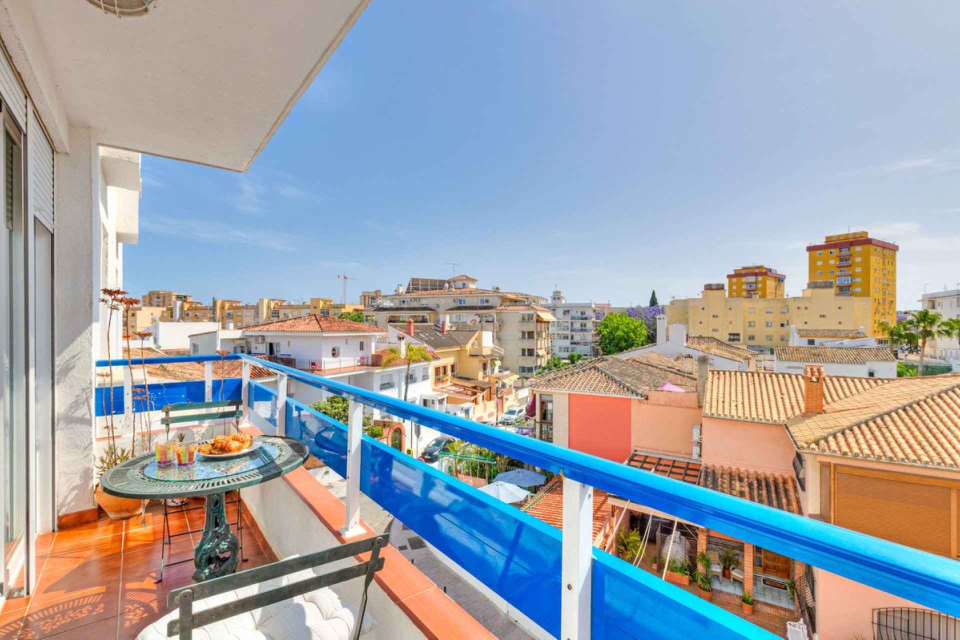 Resale - Apartment - Middle Floor Apartment - Fuengirola - Fuengirola Centro