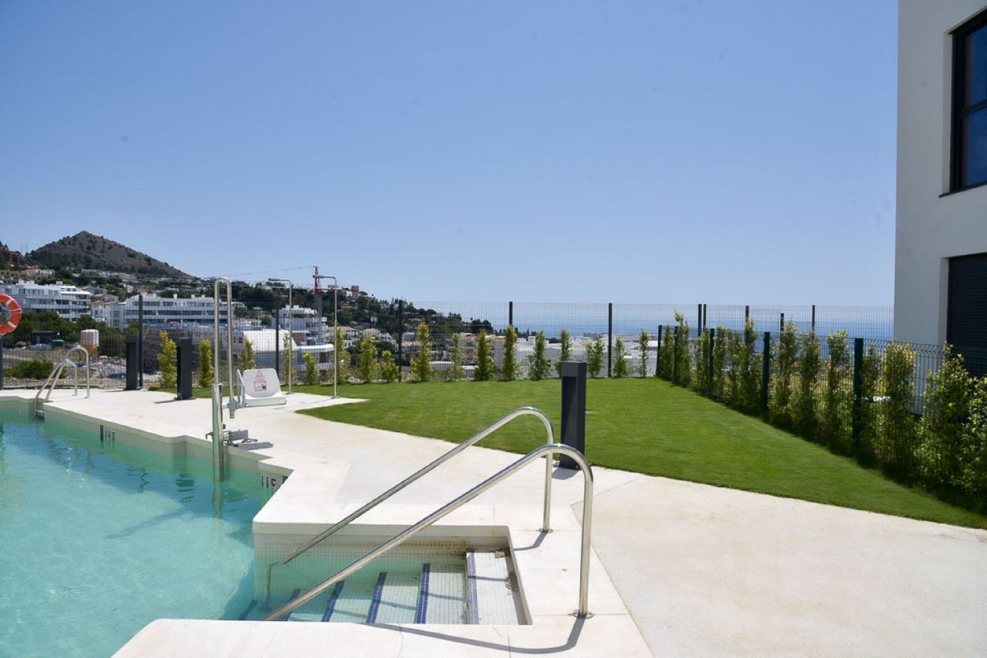 Resale - Apartment - Middle Floor Apartment - Fuengirola - Fuengirola Centro