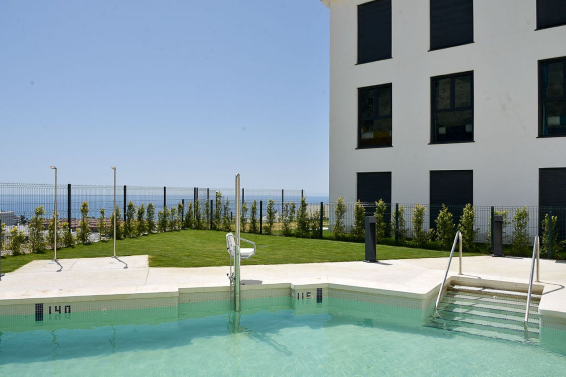 Resale - Apartment - Middle Floor Apartment - Fuengirola - Fuengirola Centro