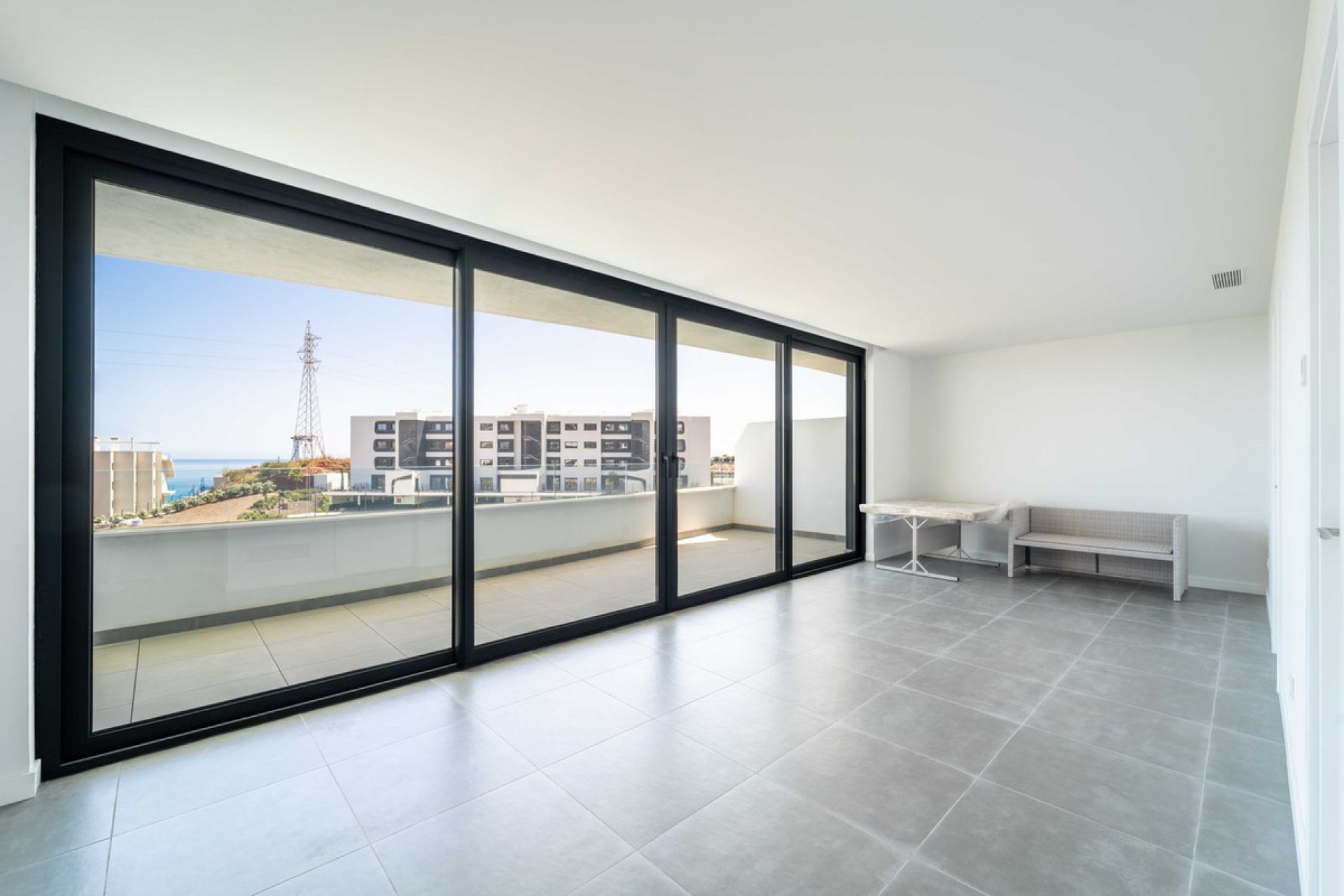 Resale - Apartment - Middle Floor Apartment - Fuengirola - Fuengirola Centro