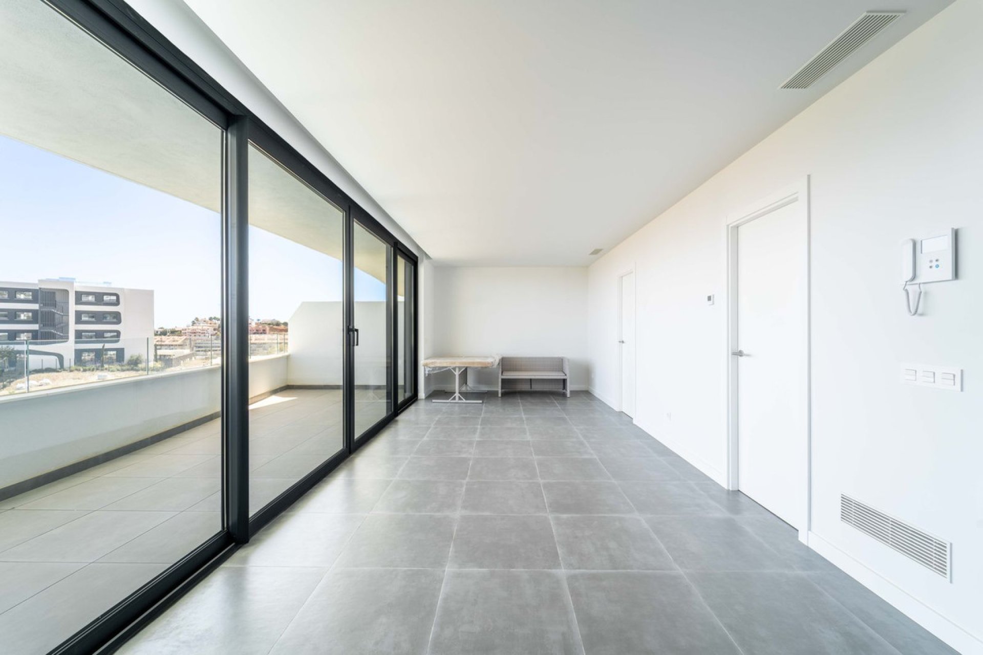 Resale - Apartment - Middle Floor Apartment - Fuengirola - Fuengirola Centro