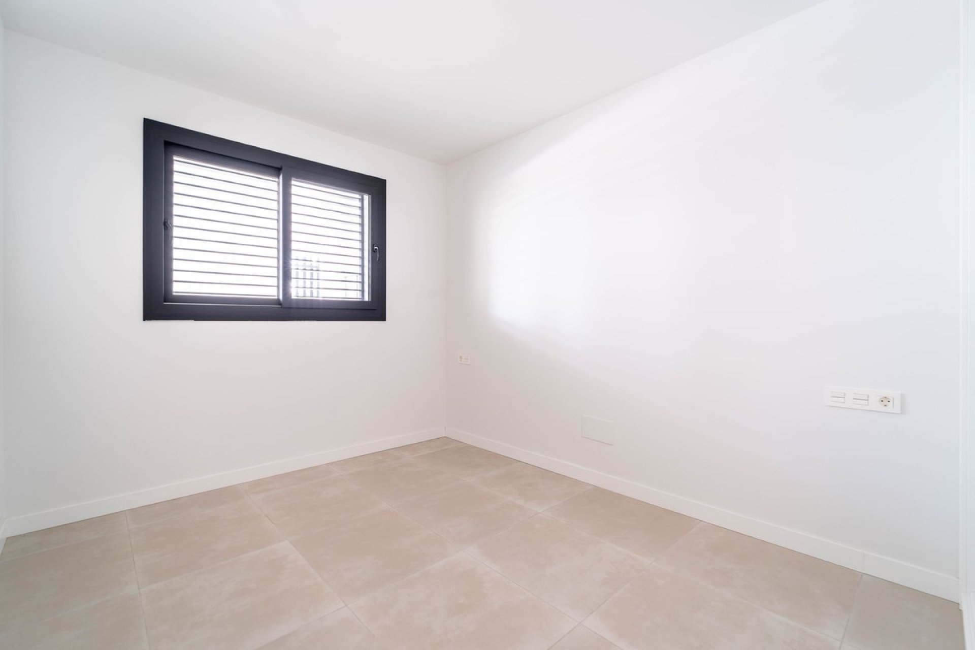 Resale - Apartment - Middle Floor Apartment - Fuengirola - Fuengirola Centro