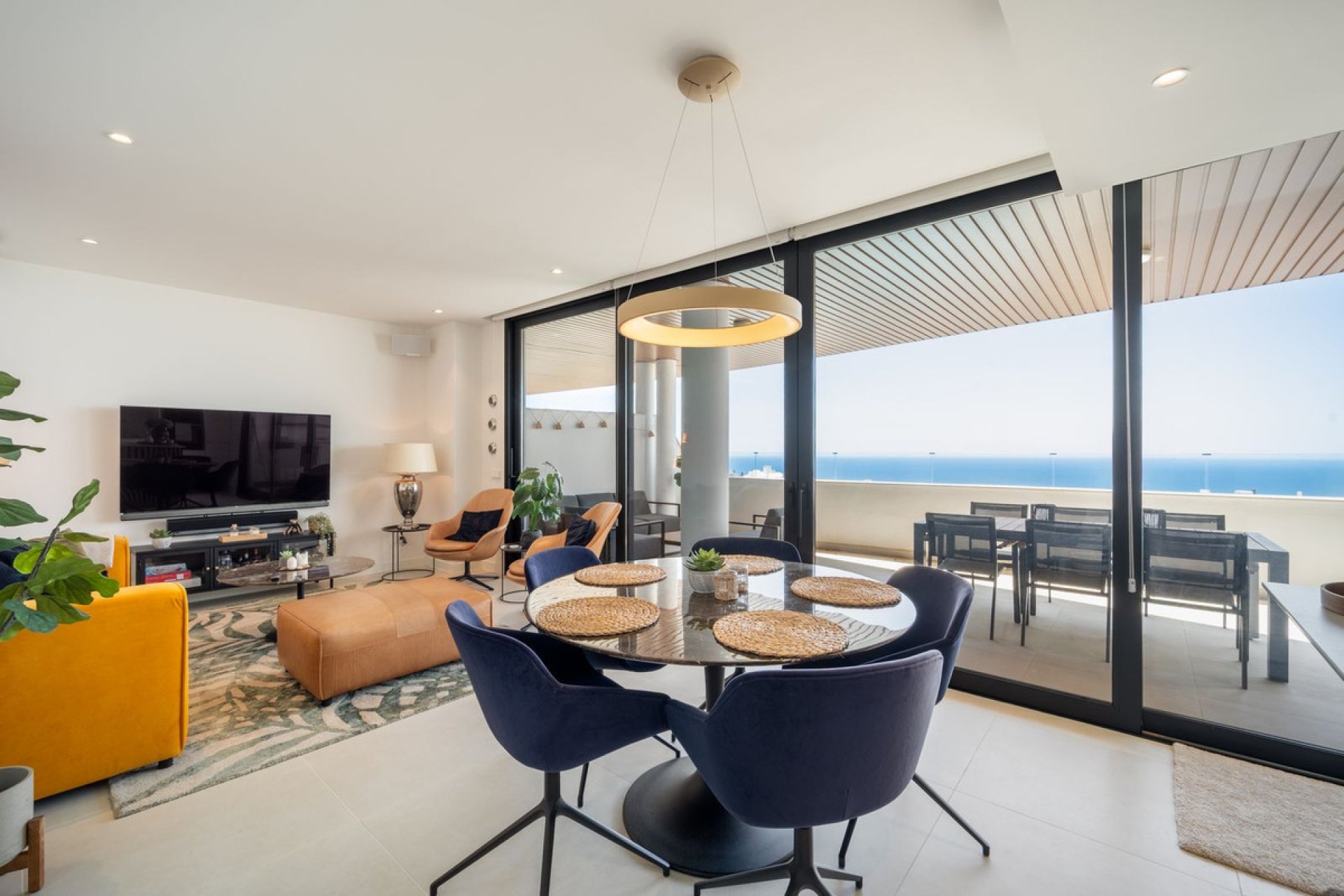 Resale - Apartment - Middle Floor Apartment - Fuengirola - Fuengirola Centro