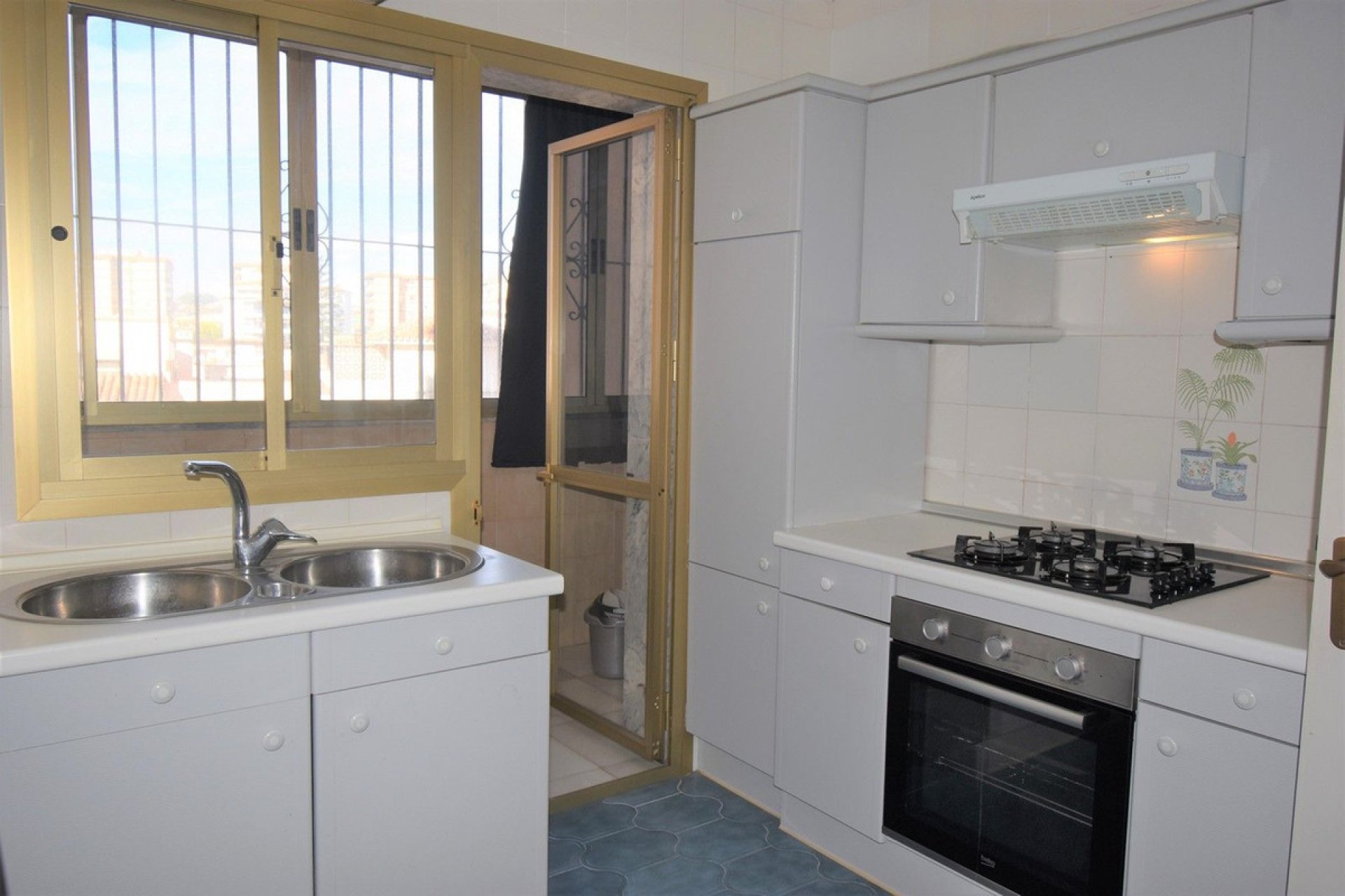 Resale - Apartment - Middle Floor Apartment - Fuengirola - Fuengirola Centro