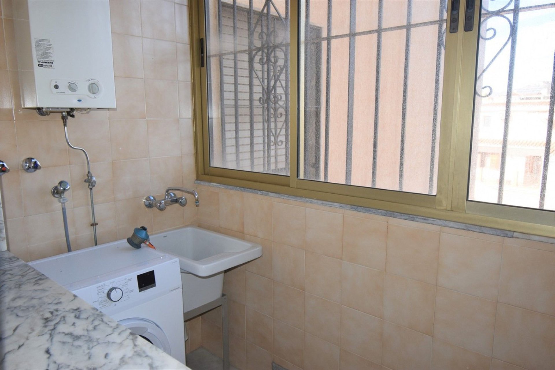 Resale - Apartment - Middle Floor Apartment - Fuengirola - Fuengirola Centro