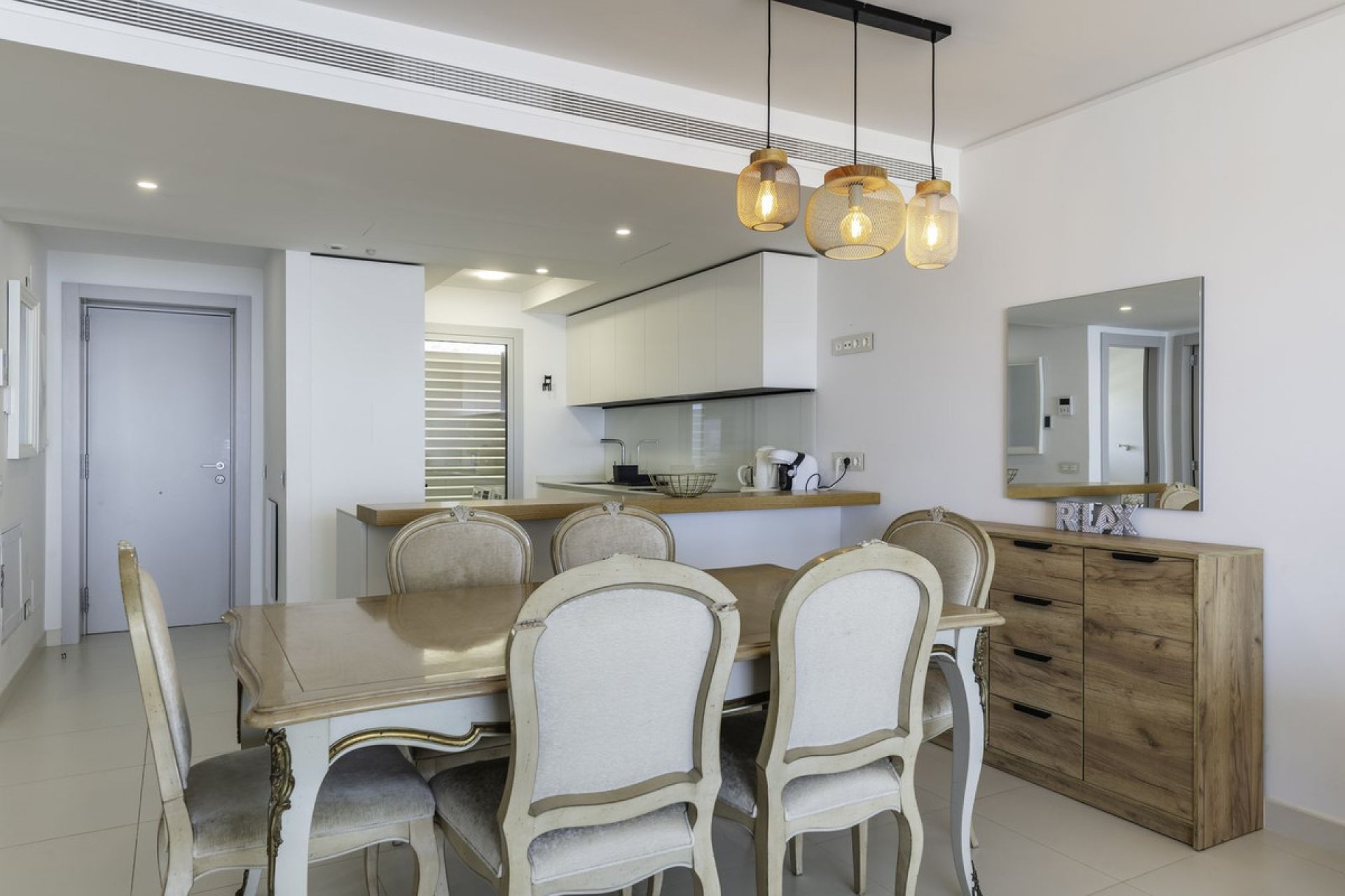 Resale - Apartment - Middle Floor Apartment - Fuengirola - Higueron