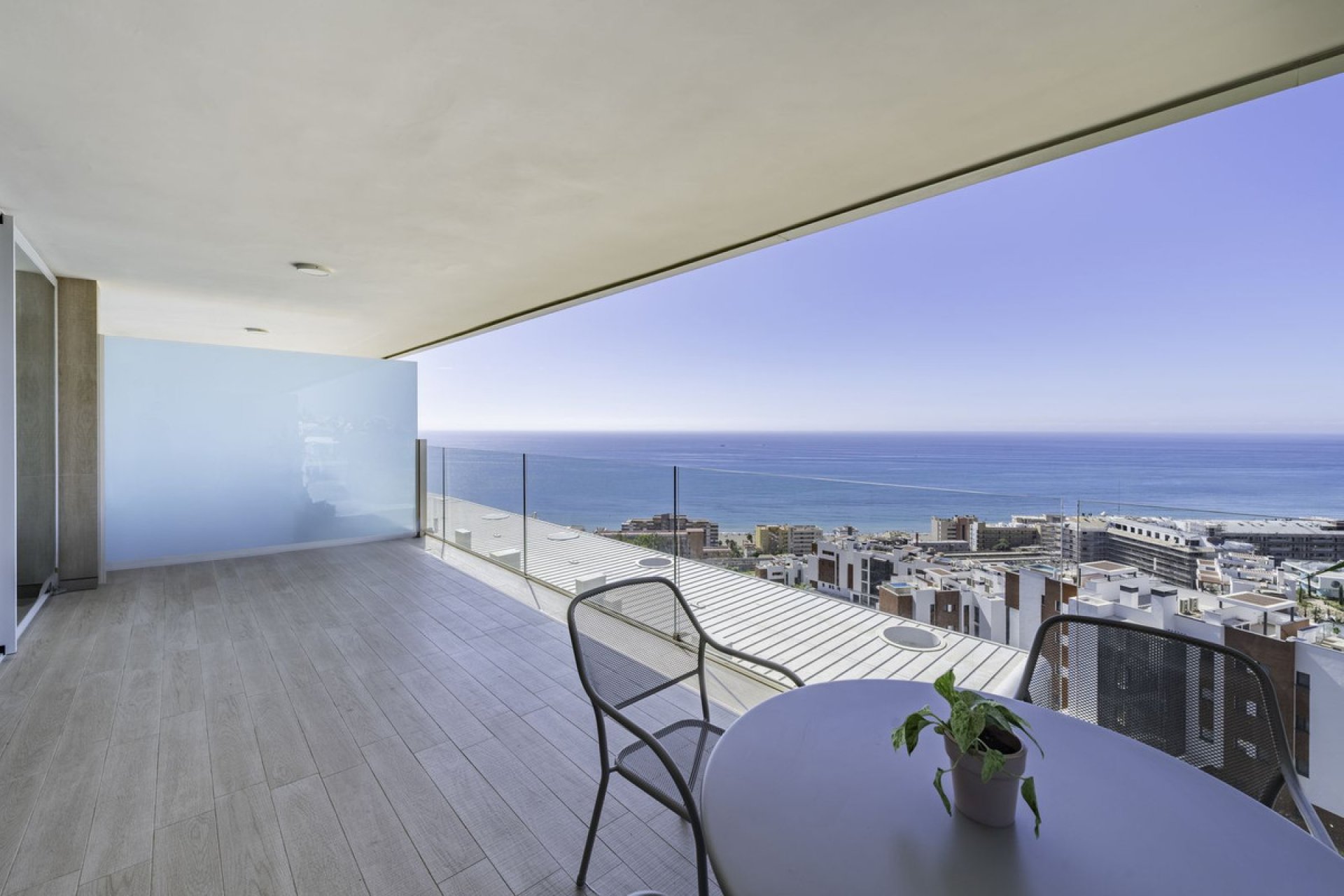 Resale - Apartment - Middle Floor Apartment - Fuengirola - Higueron