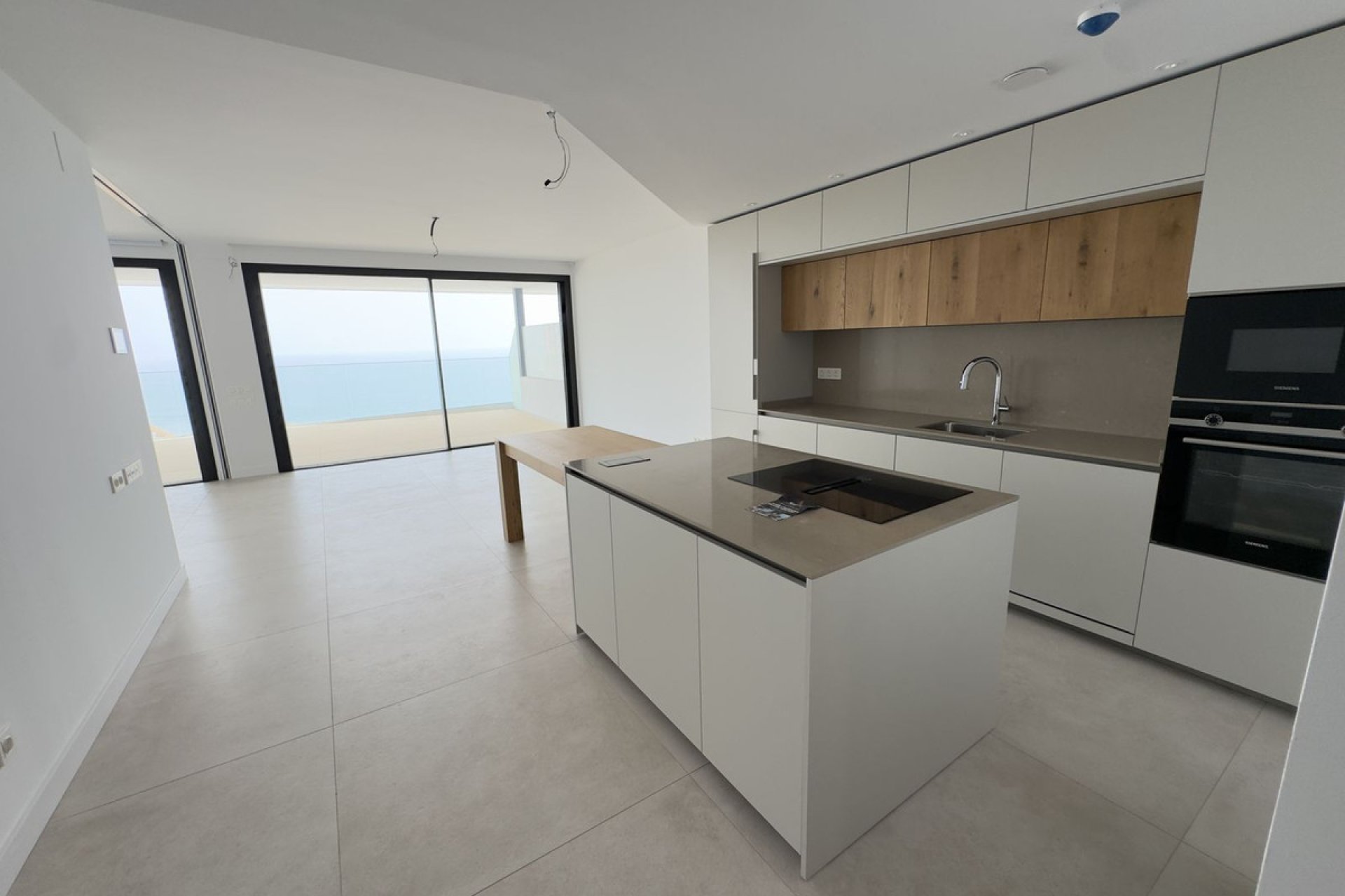 Resale - Apartment - Middle Floor Apartment - Fuengirola - Higueron
